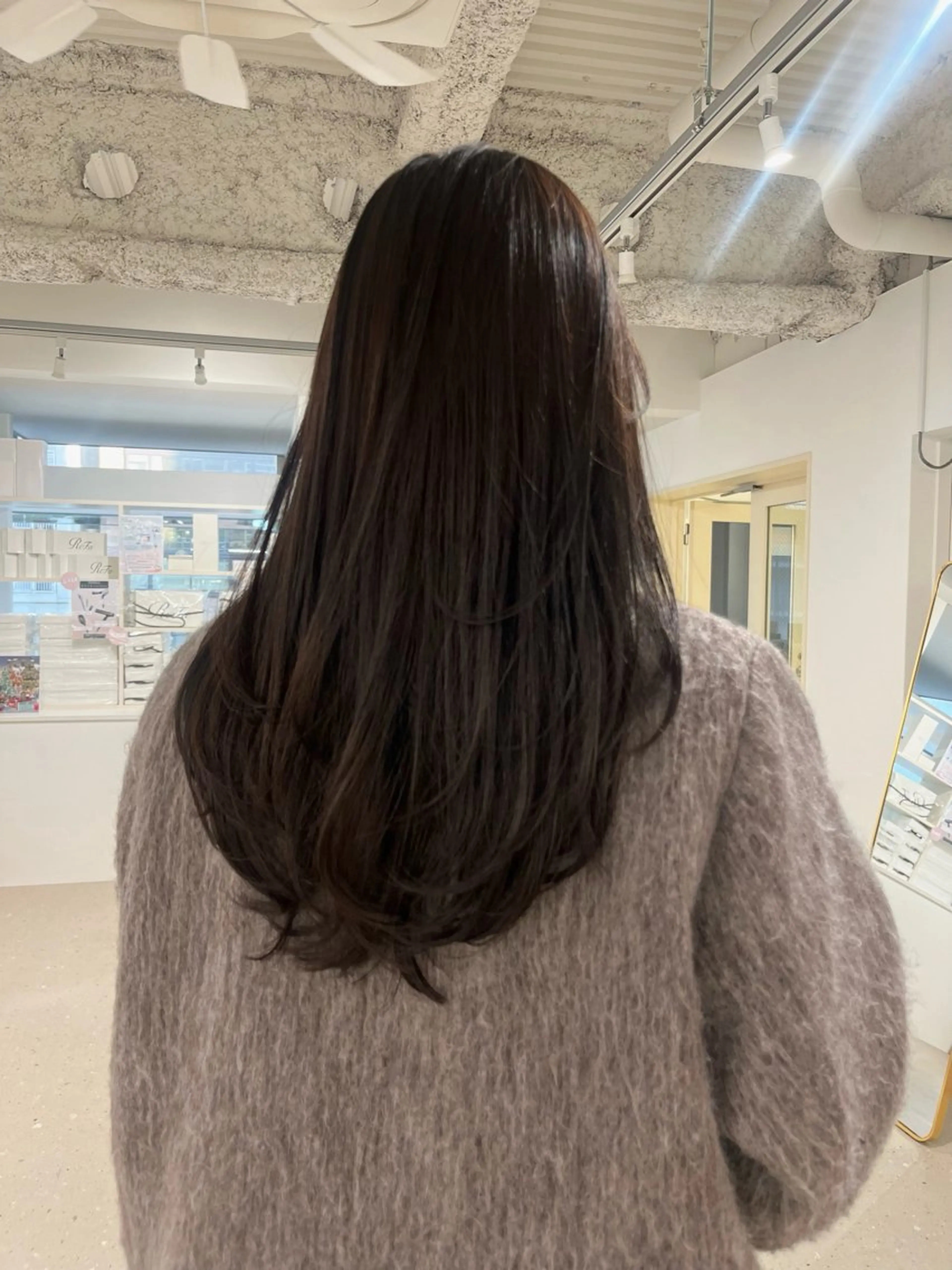 ロング レイヤーカット knowhow所属・箱崎 凪沙のヘアスタイル
