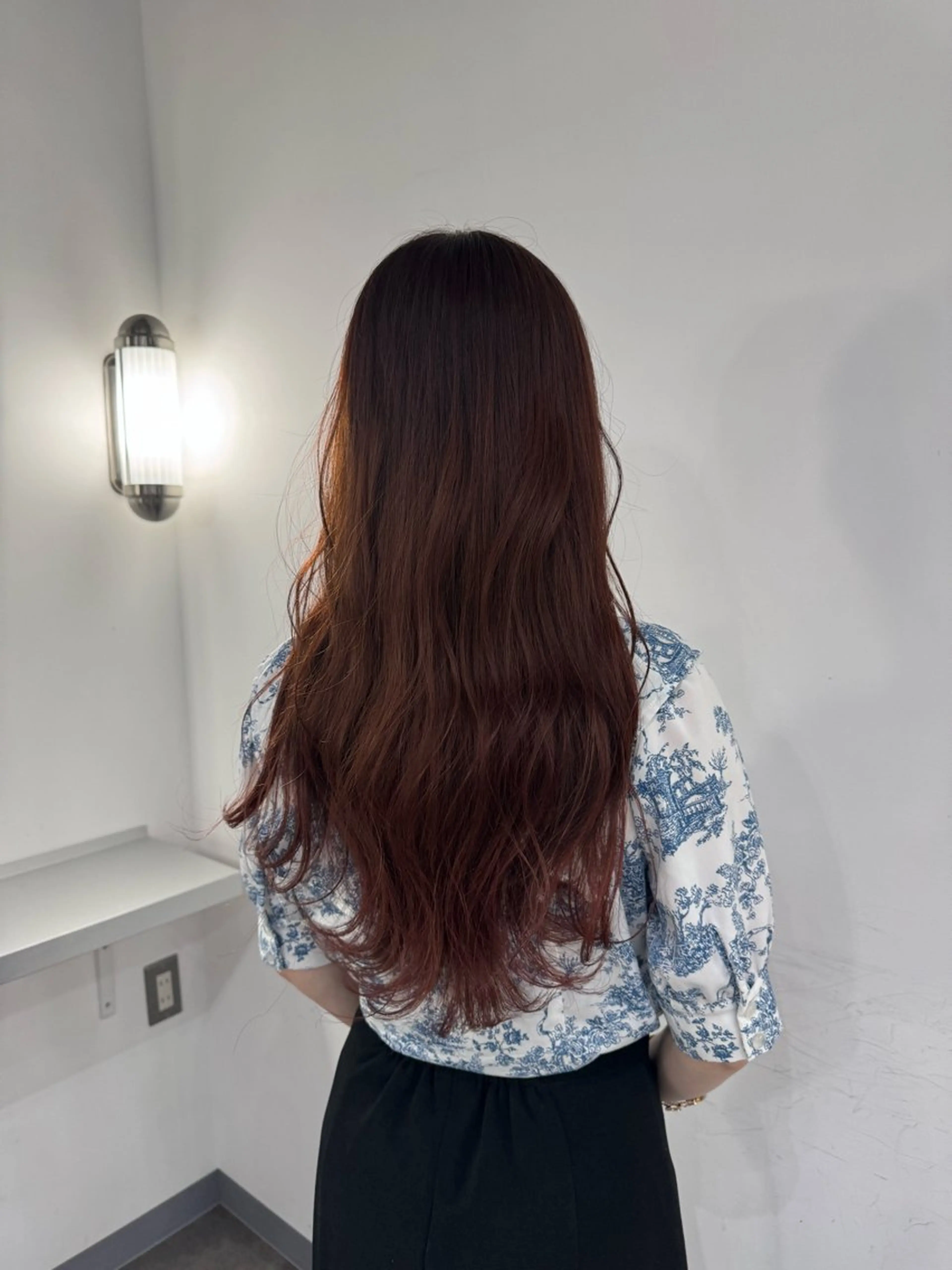 ロング HOLLY 髙橋ユウキのヘアスタイル