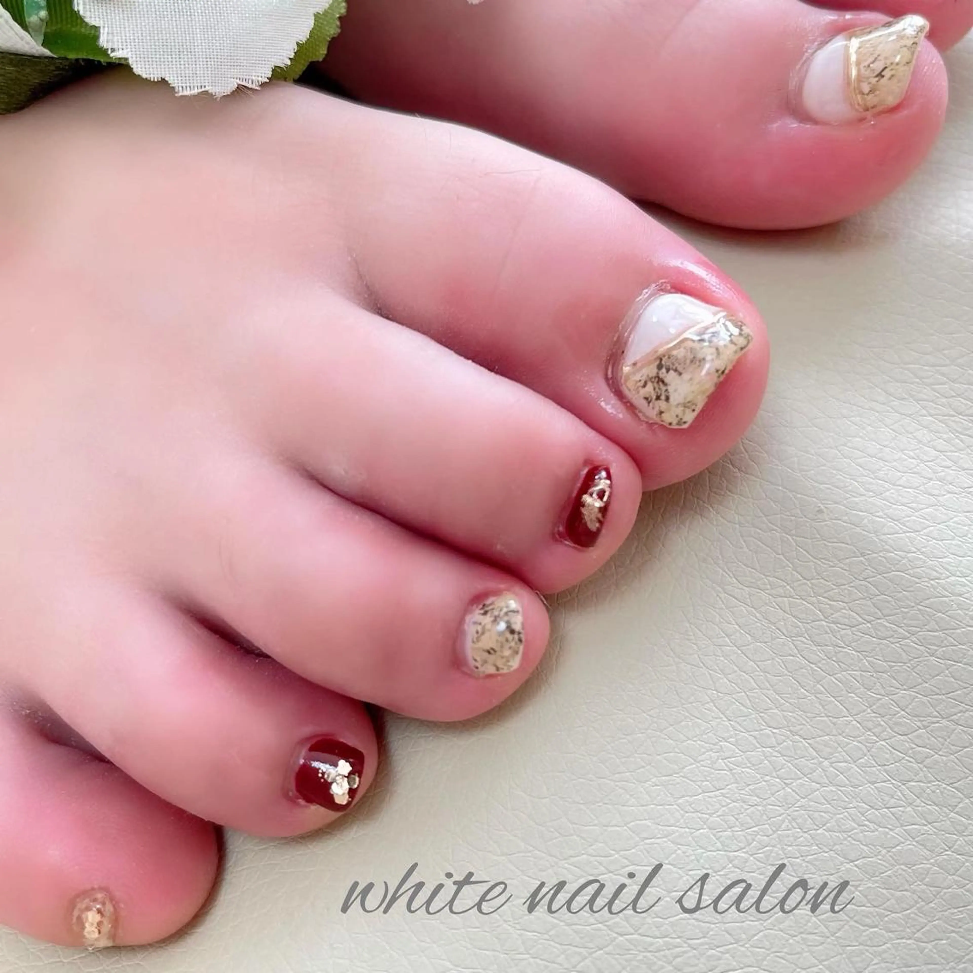 ネイル フットネイル ジェルネイル ハードジェル ラメ(グリッター) 持ち込み ハンドネイル white nail salonのネイルデザイン