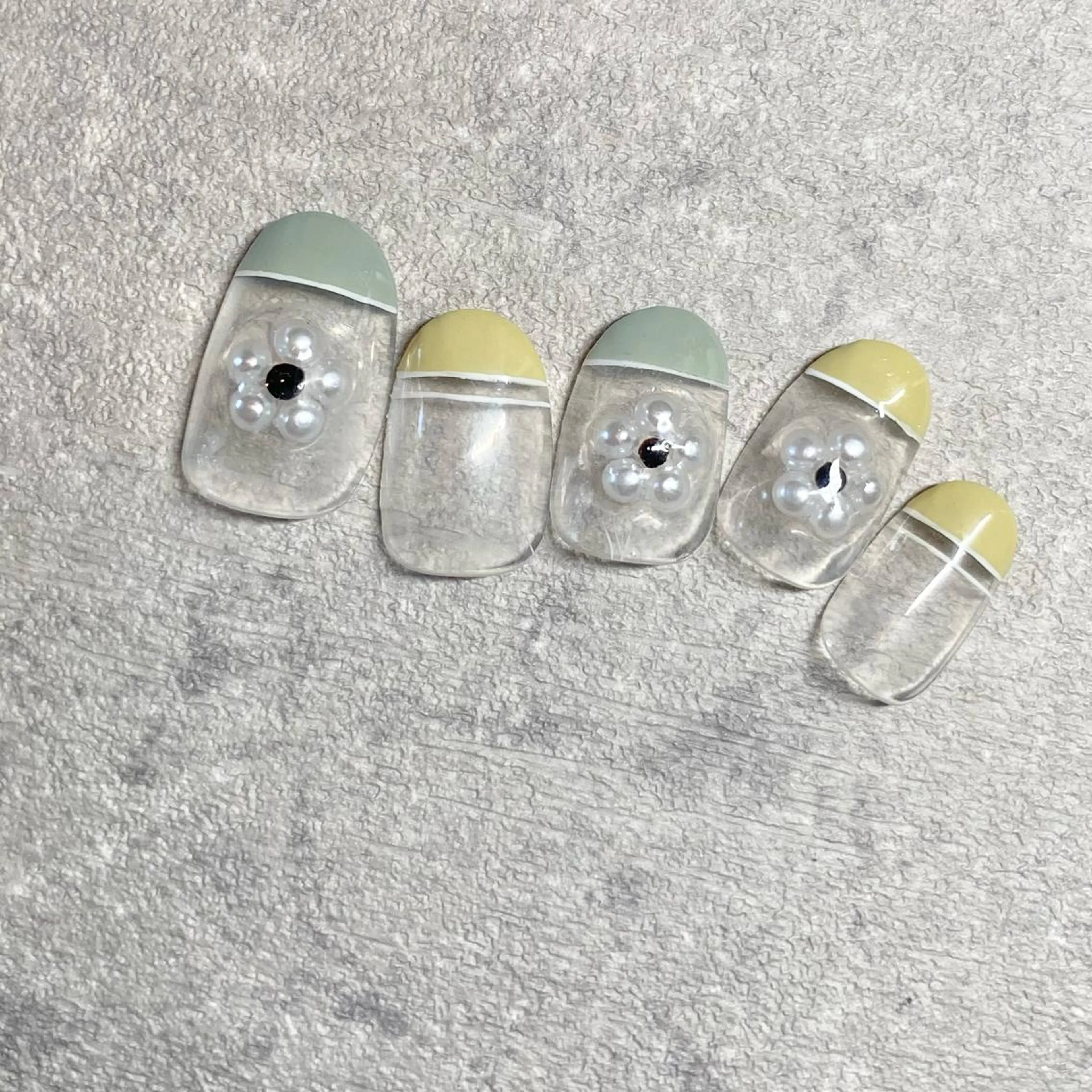 ネイル アートネイル フットネイル ニュアンスネイル 冬ネイル 山田 貴子のネイルデザイン