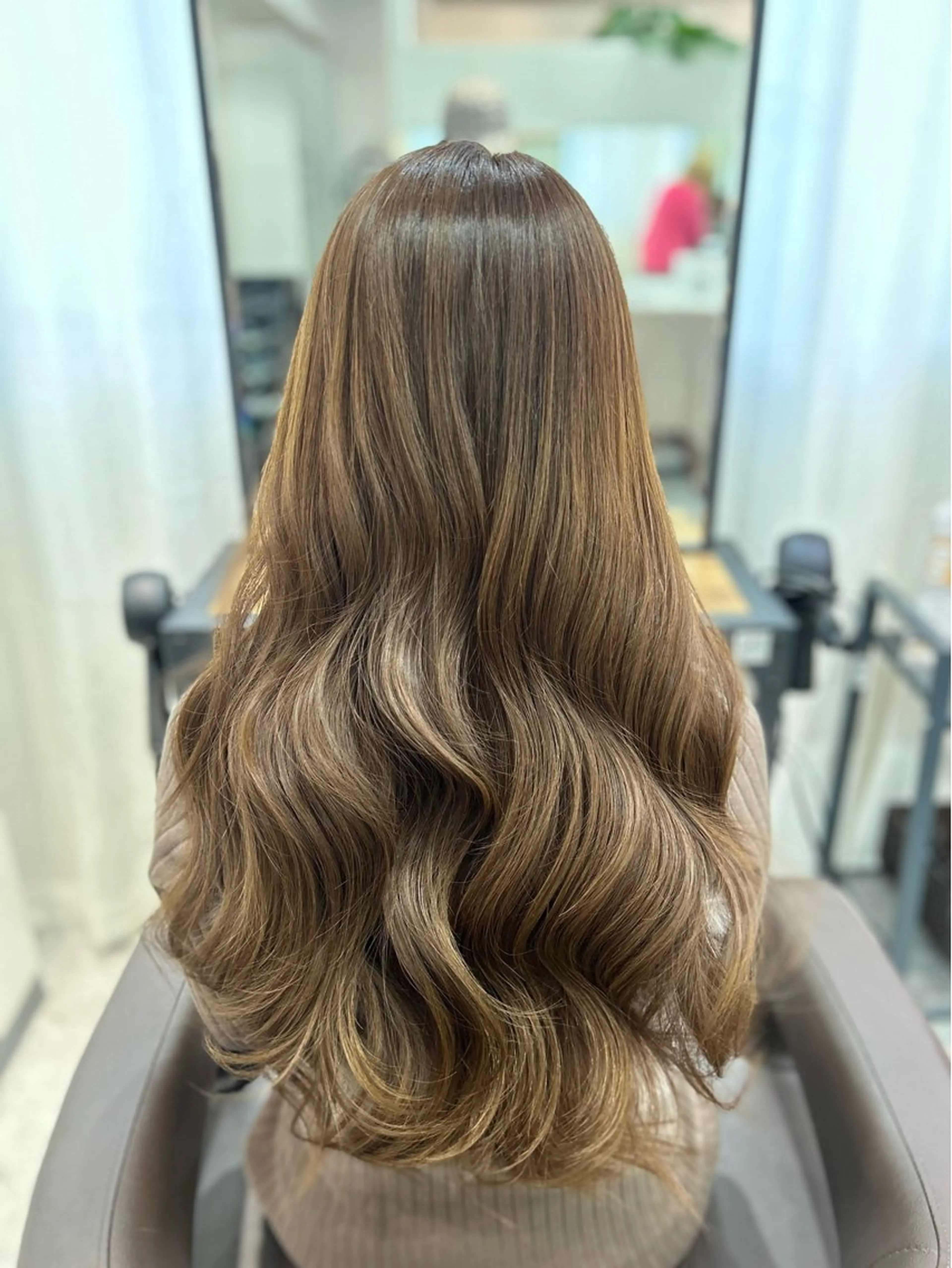 ロング ヘアカラー CLETO Licaのヘアスタイル