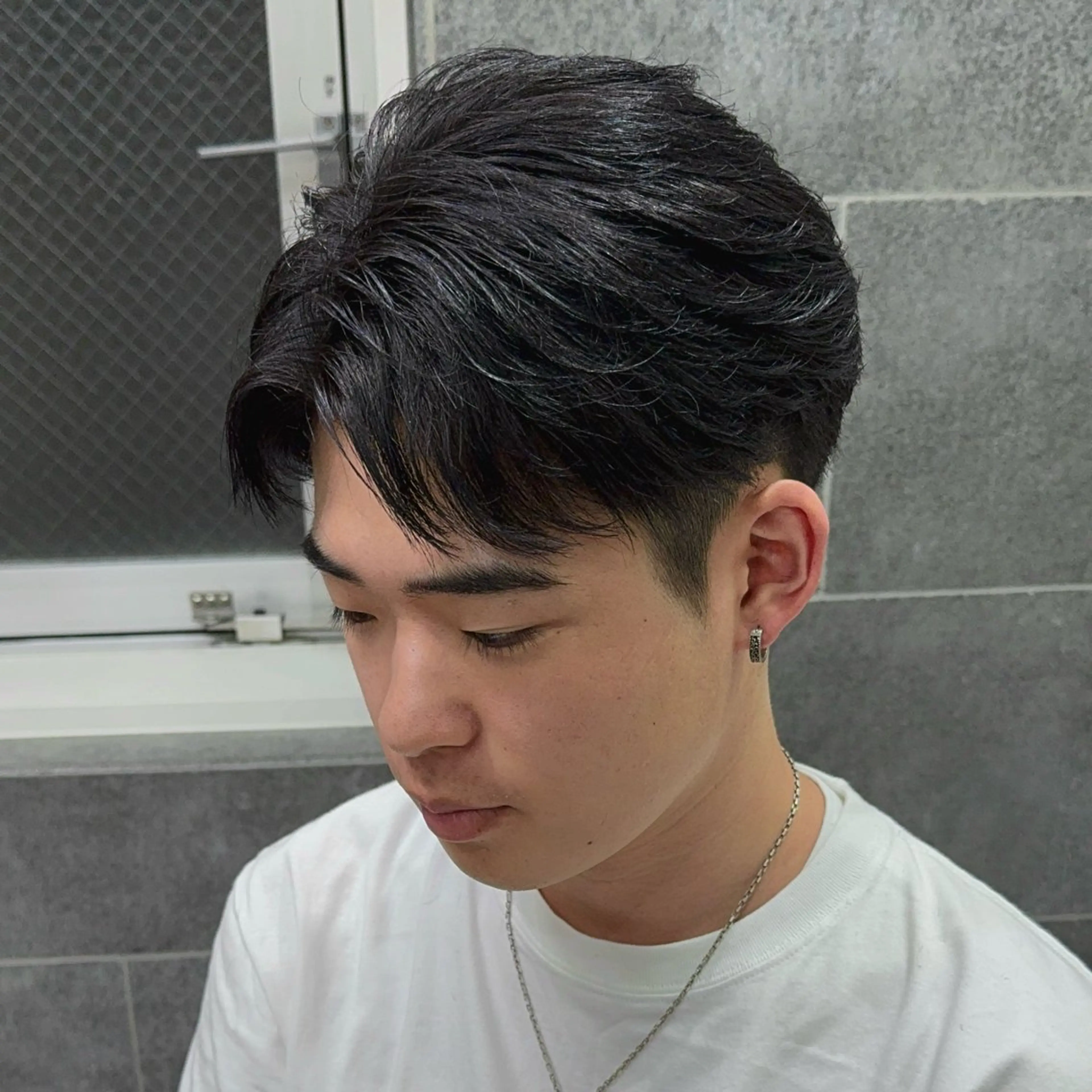 受付時間17:30​〜​のみ　メンズカット　センターパートの写真