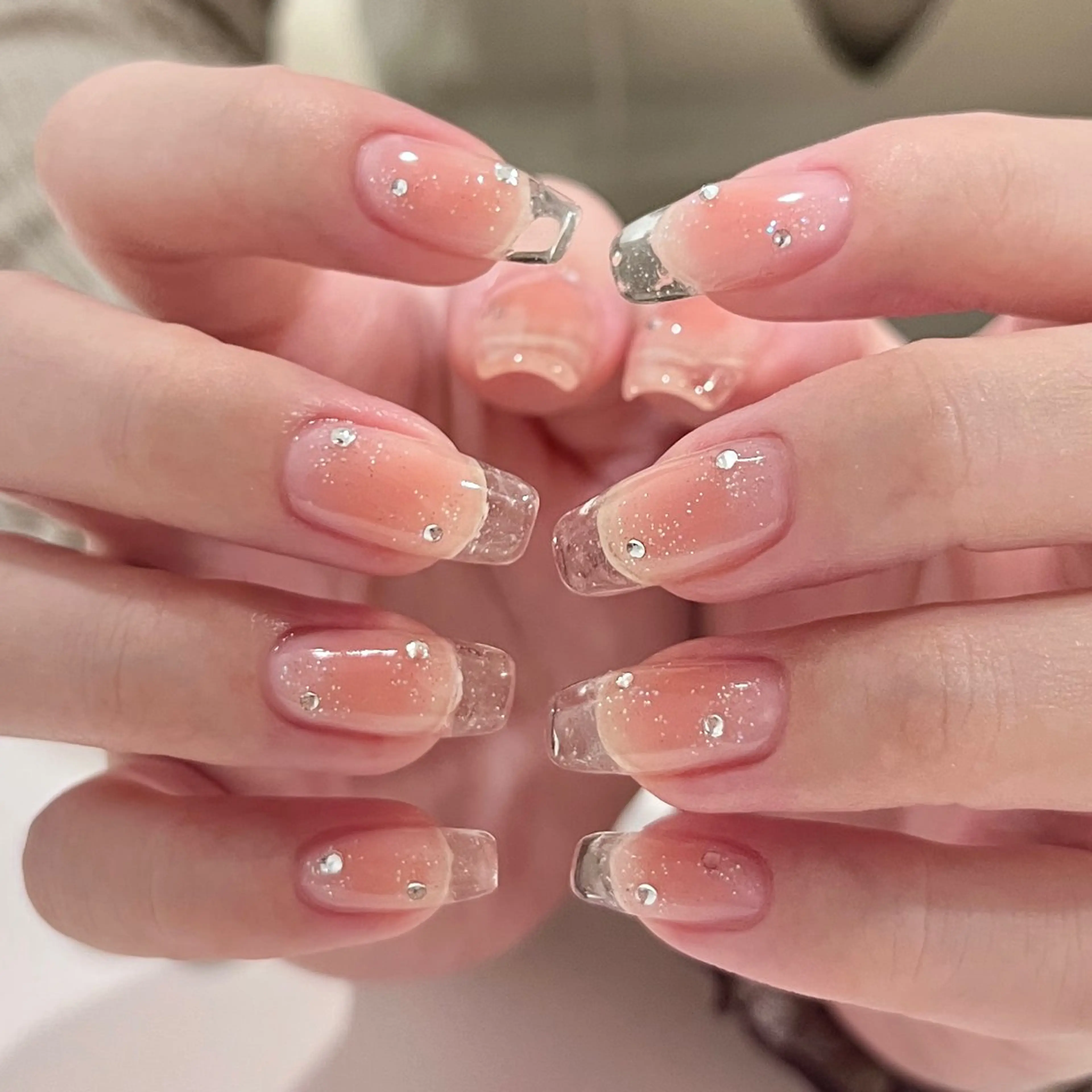 ネイル アートネイル チークネイル クリアネイル フレンチネイル 持ち込み REHTOF ｜朝7時Open☀️のネイルデザイン