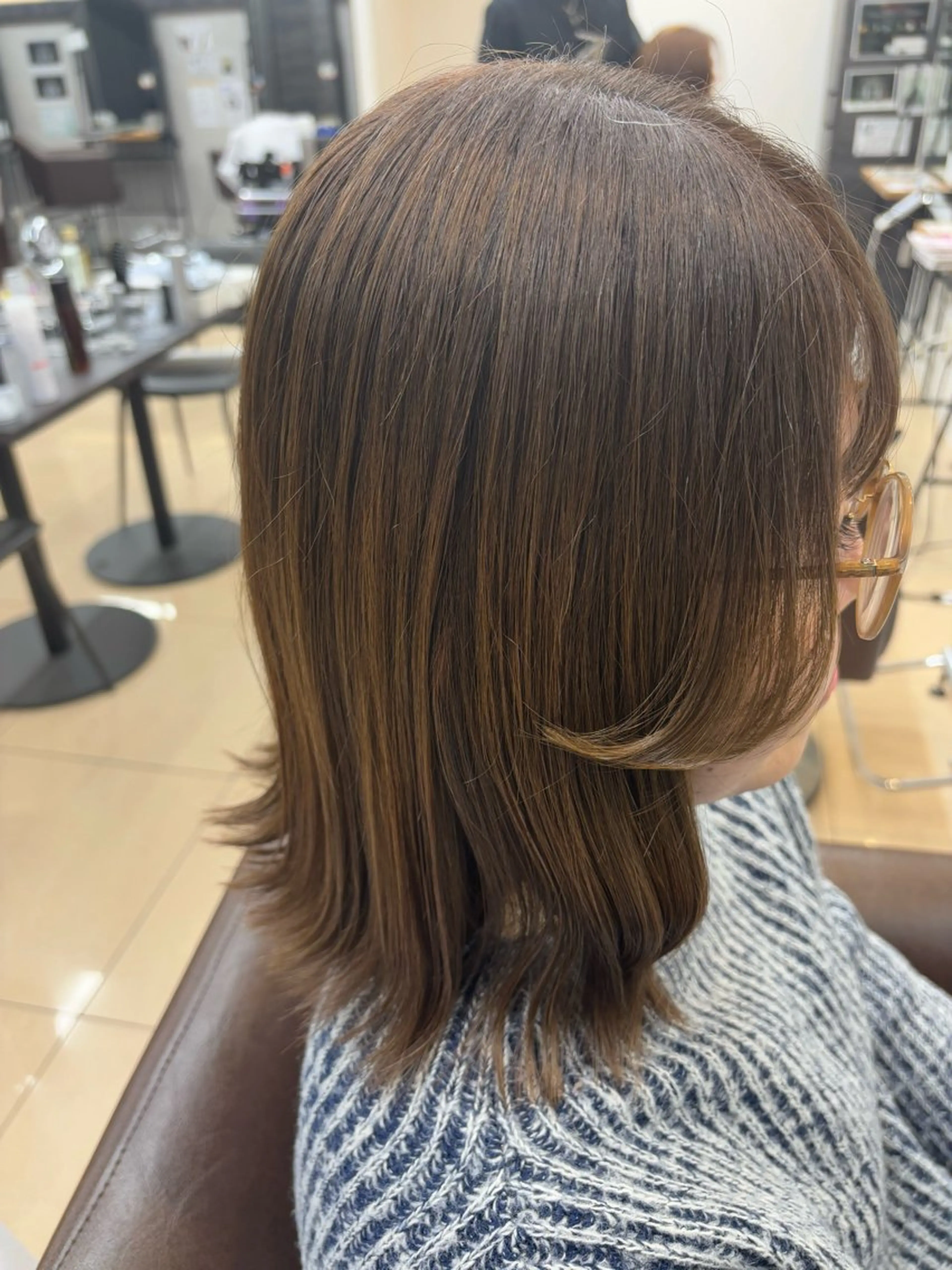 ミディアム 小山 麗奈のヘアスタイル