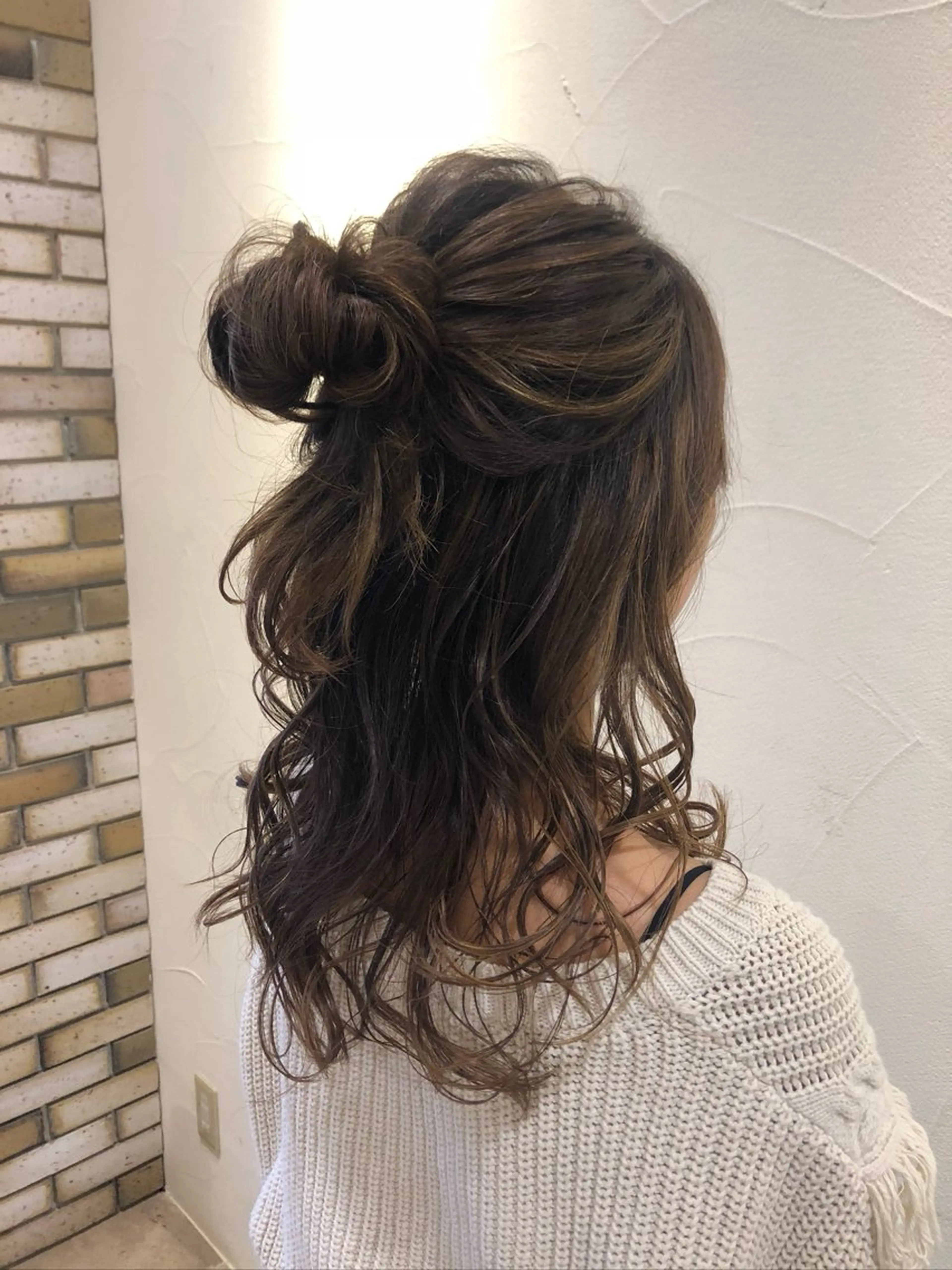 ロング ヘアアレンジ ハーフアップ お団子ヘア ヘアセット TELA HAIR南流山店所属・TELA HAIR Annaのヘアスタイル