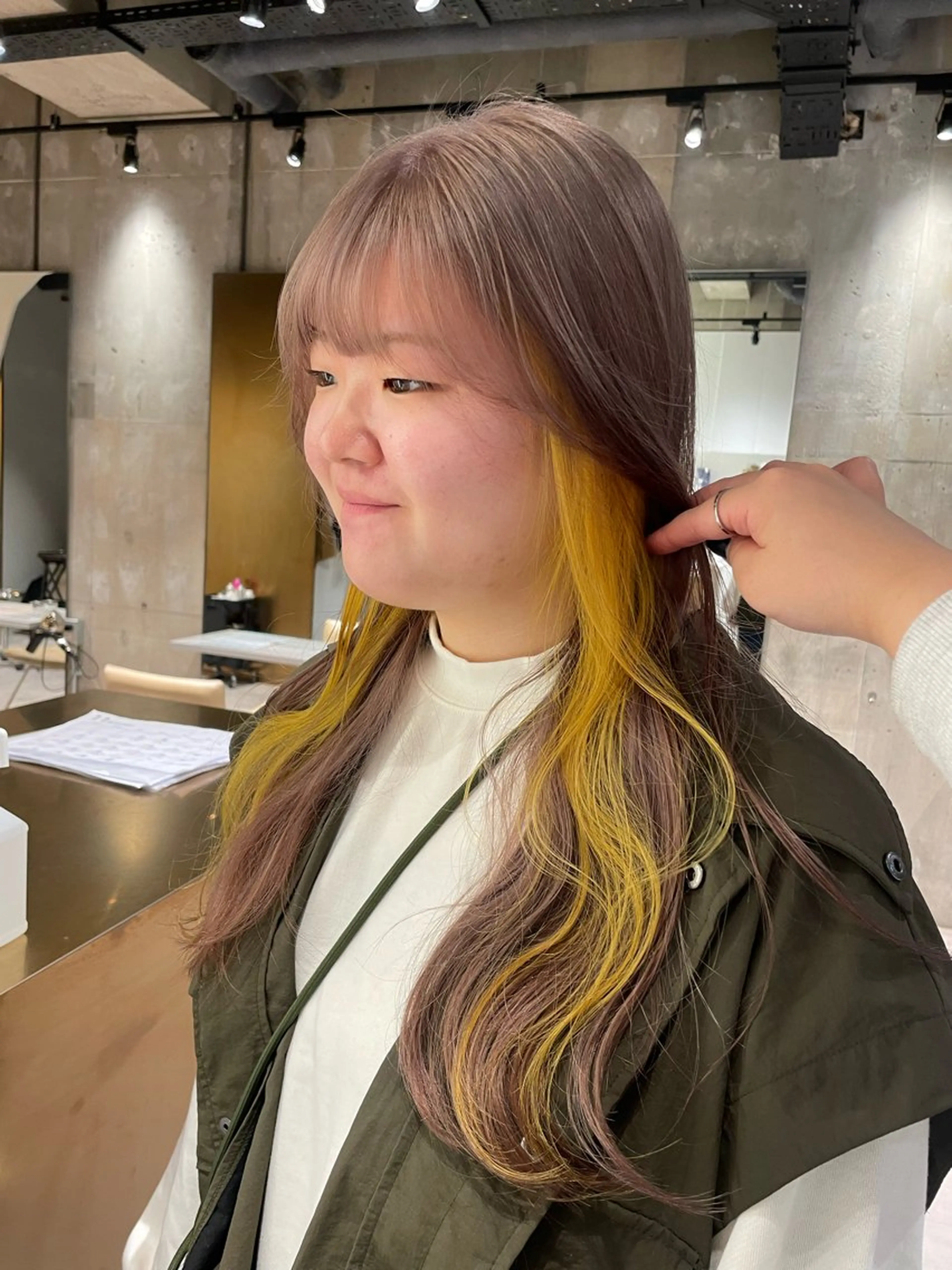 ロング カラー ヘアカラー AIKA🤍 カットモデル募集🫧のヘアスタイル