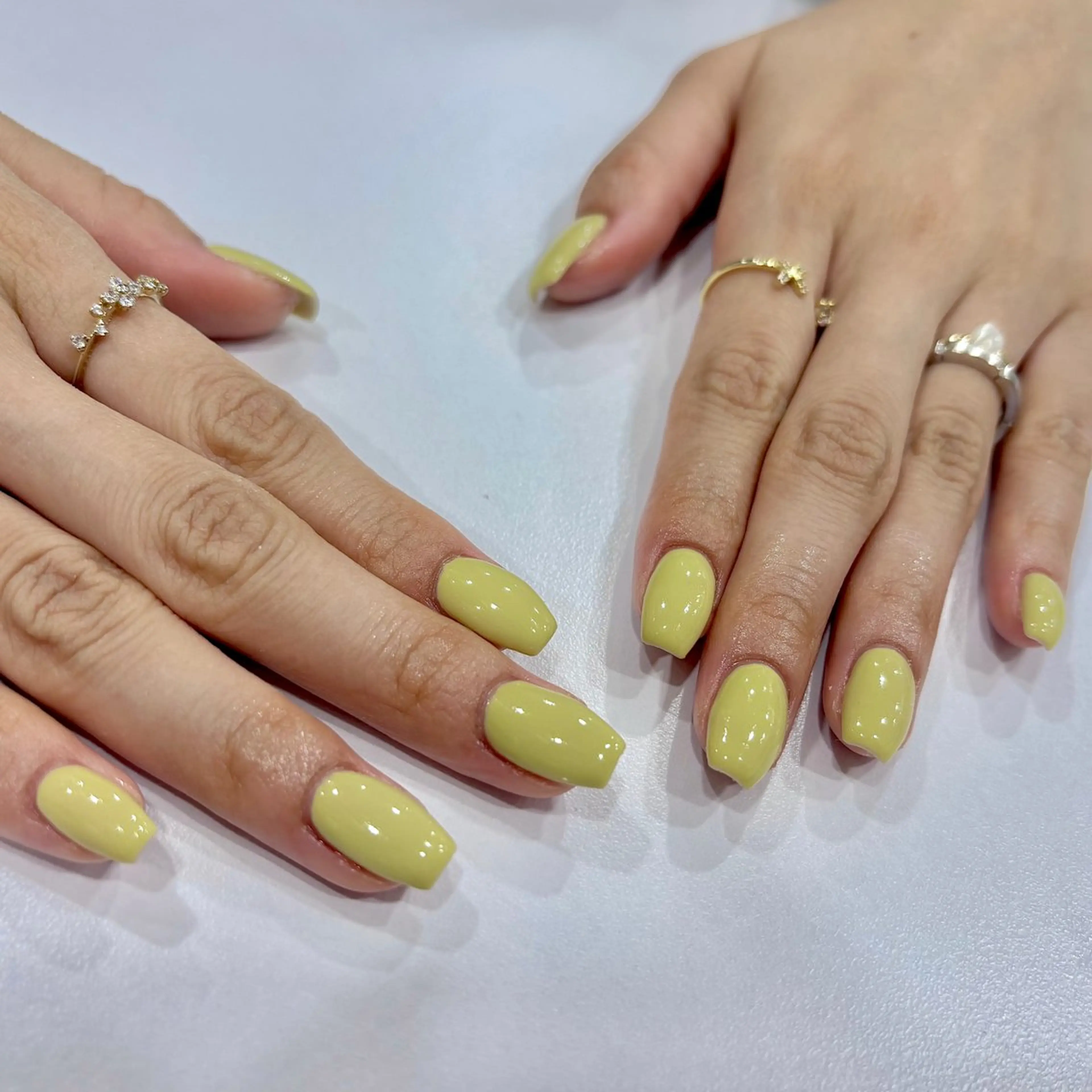 ネイル ワンカラーネイル シンプルネイル 春ネイル アンリッシュ池袋 小泉のネイルデザイン