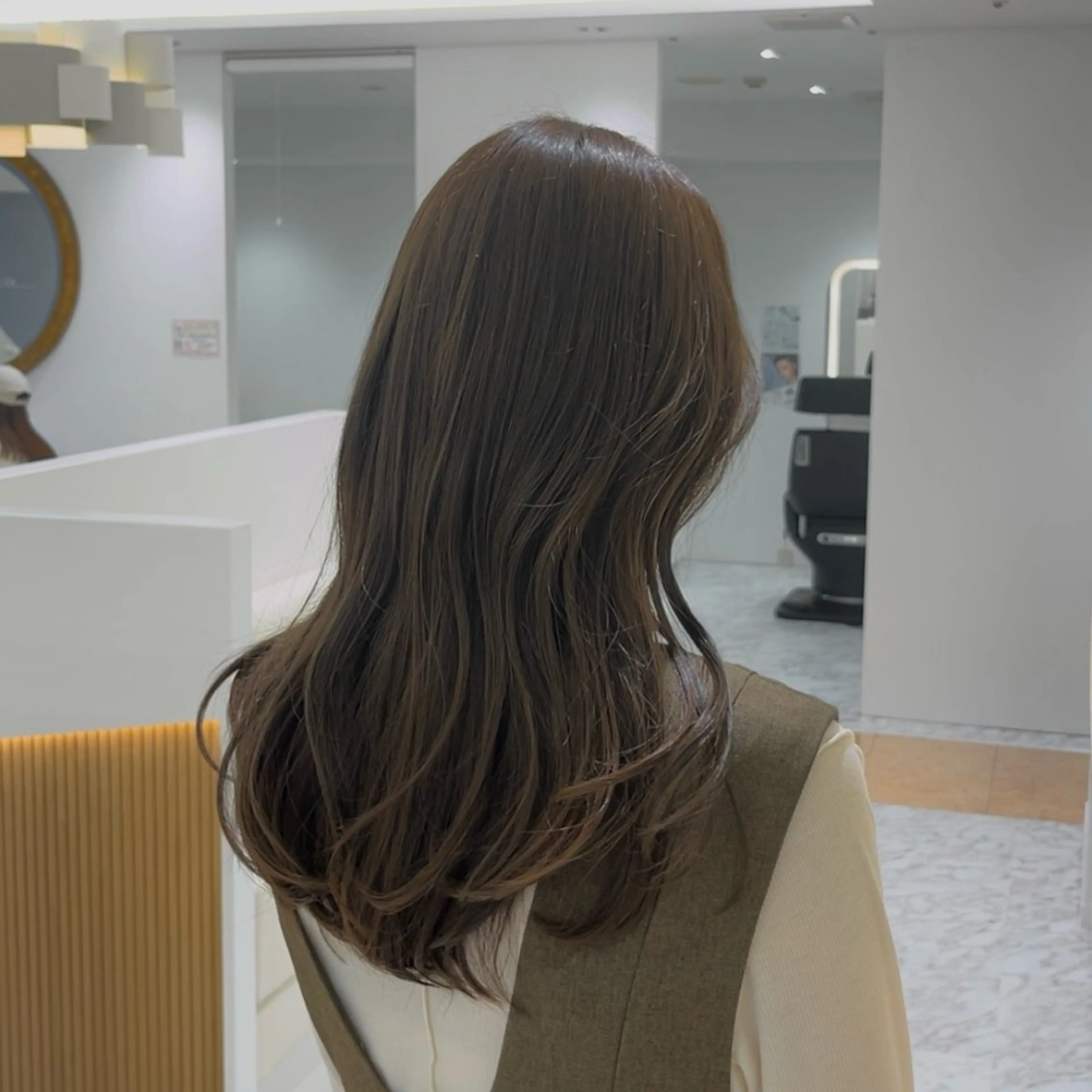 セミロング カットモデル/ 透明感ヘア/成瀬裕介のヘアスタイル