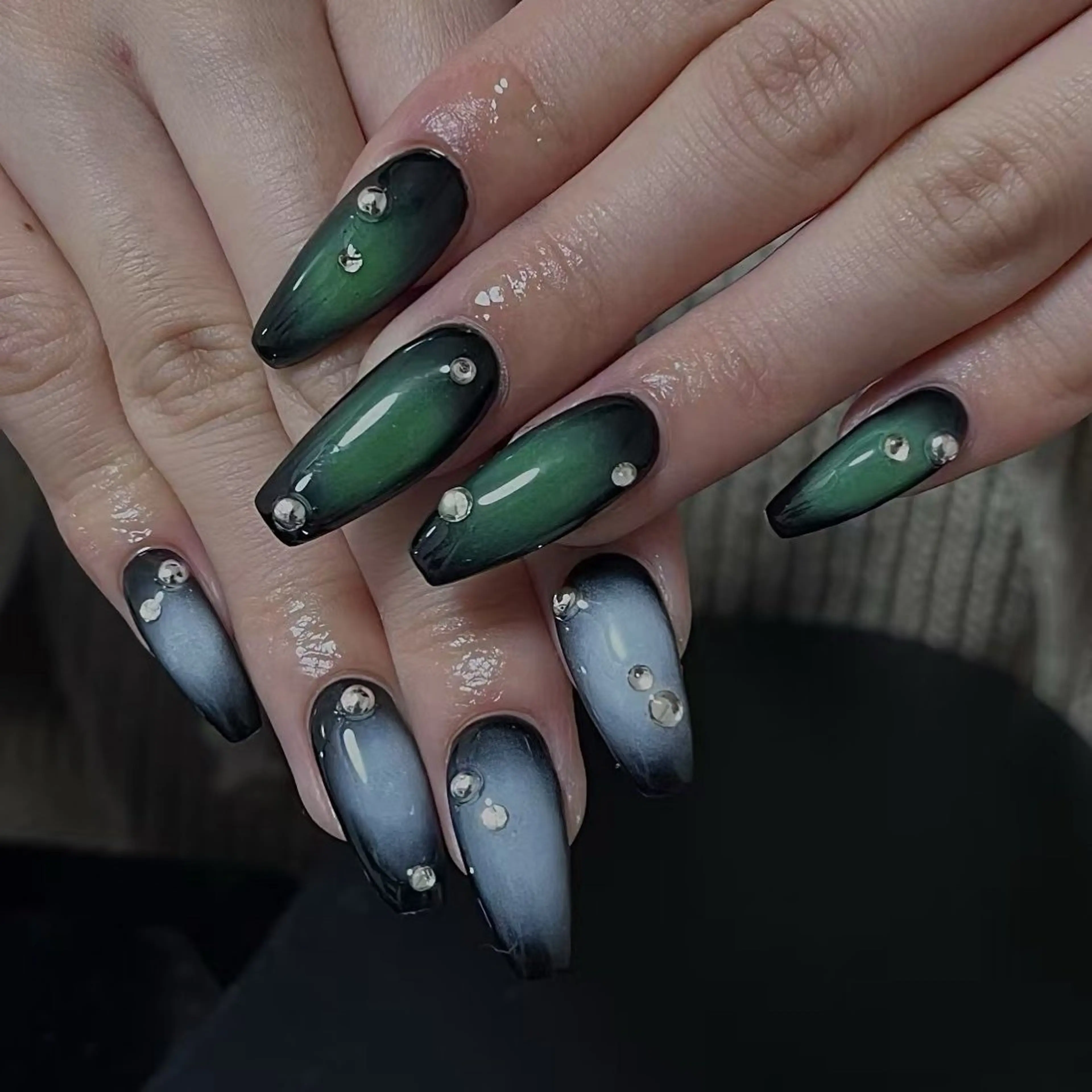 ネイル IYOU NAIL所属・チン セイジョのネイルデザイン