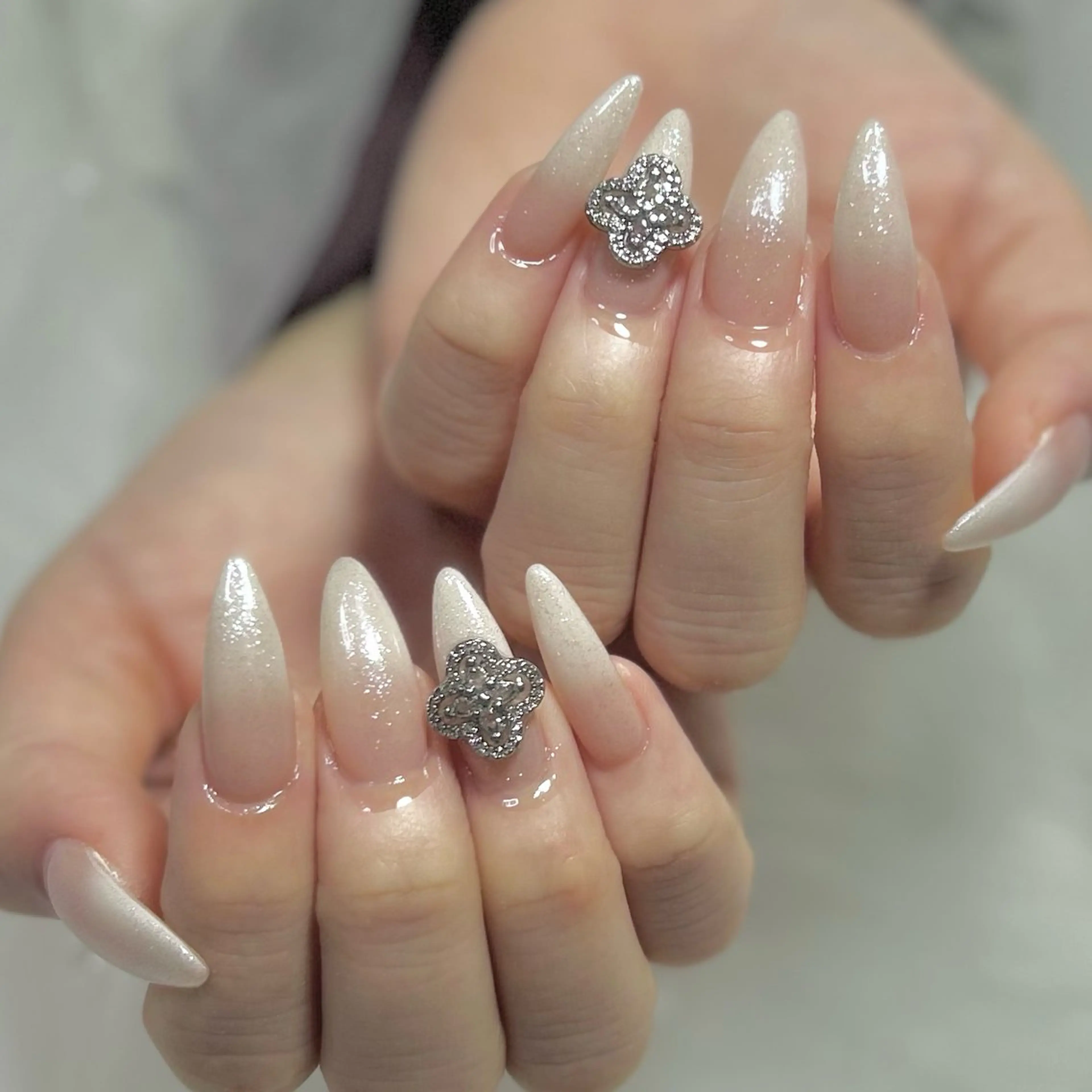 ネイル ハンドネイル ぷりゅねる Nanamiのネイルデザイン