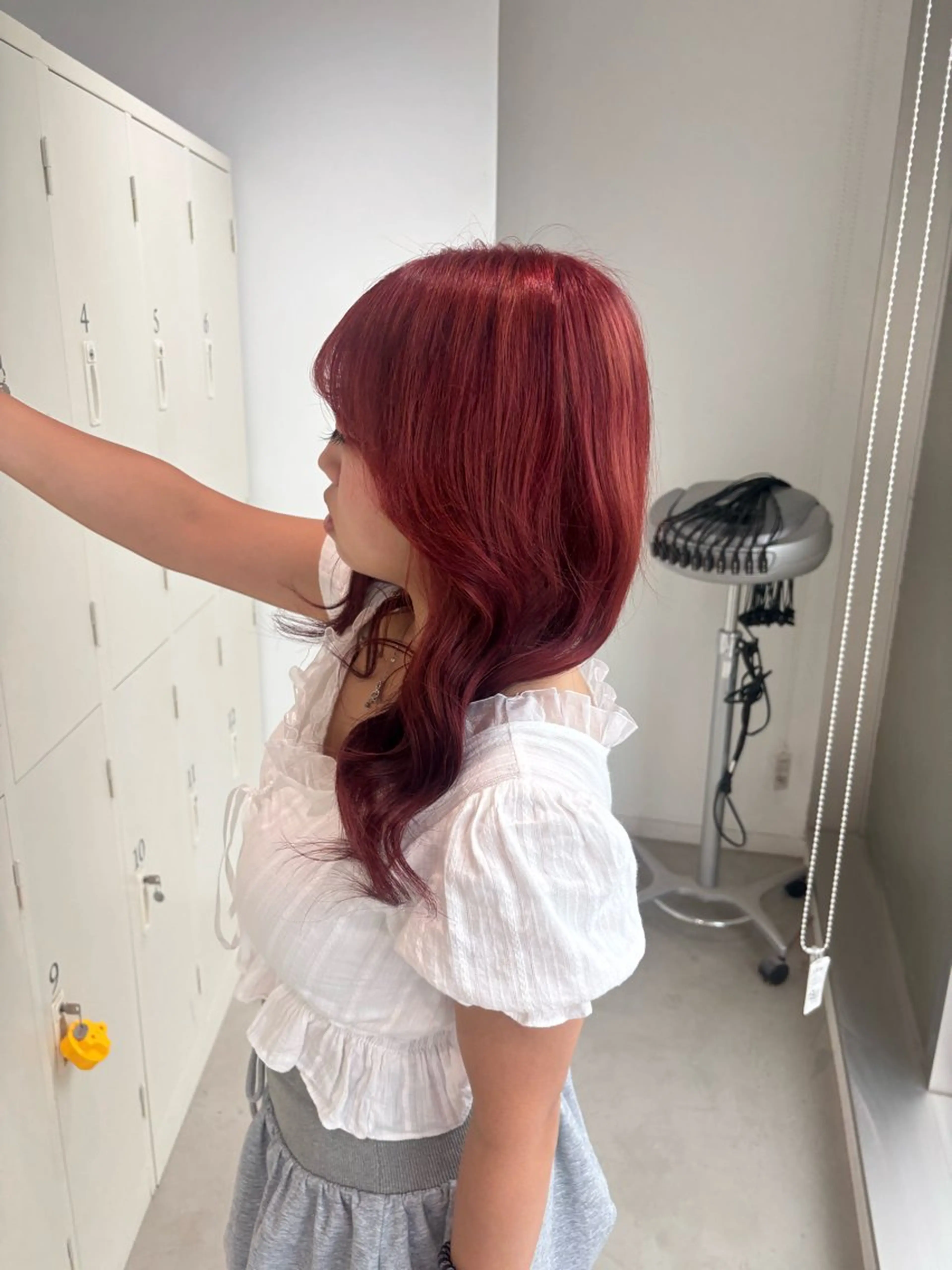 セミロング カラー ヘアカラー トリートメント EIGHT ／SHU🩶のヘアスタイル