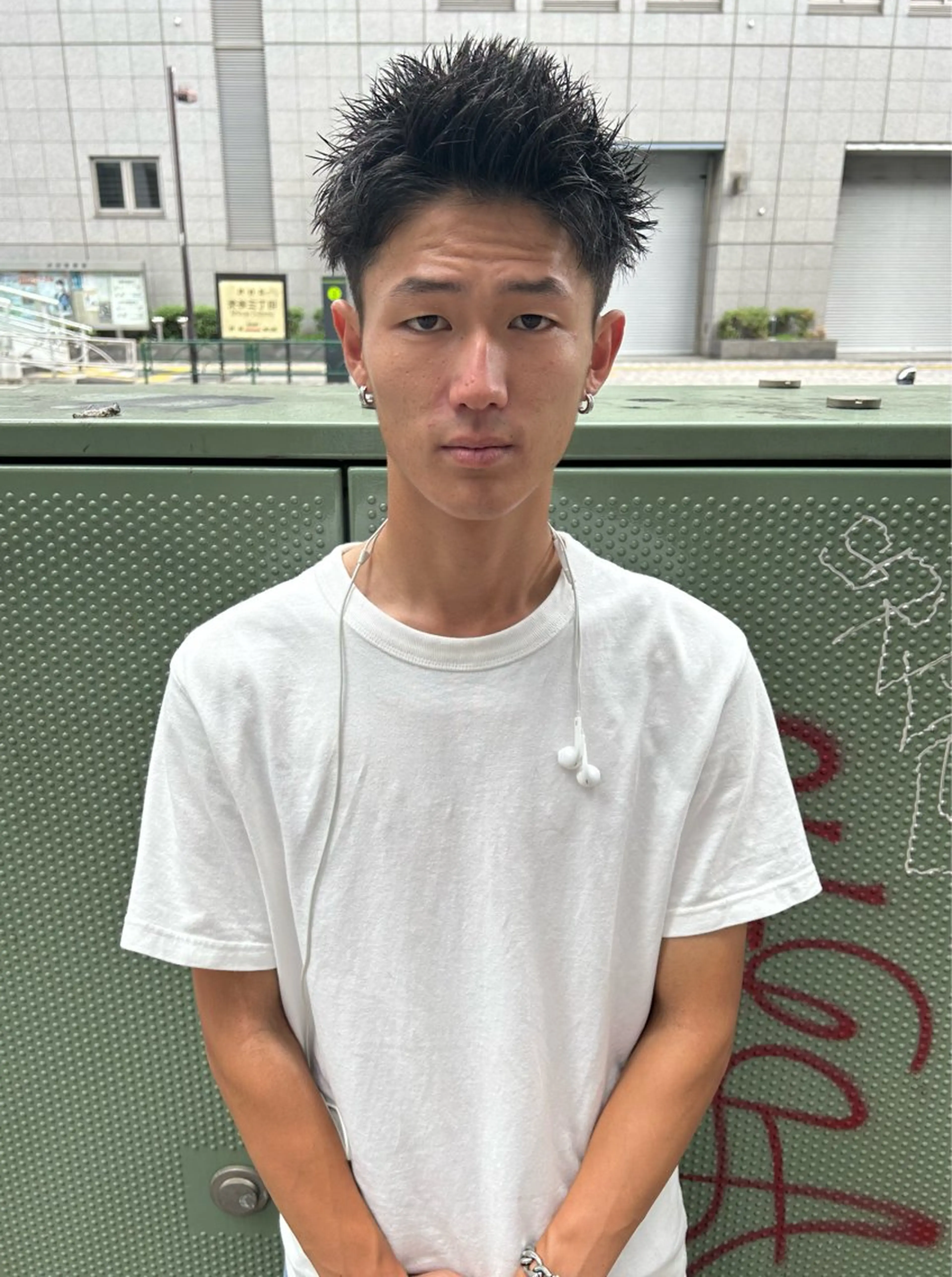 ショート メンズ メンズブリーチ メンズハイライト メンズインナーカラー メンズパーマ プードルパーマ カット charme所属・💈メンズ特化美容師 ✂︎伊藤大輝💈のヘアスタイル