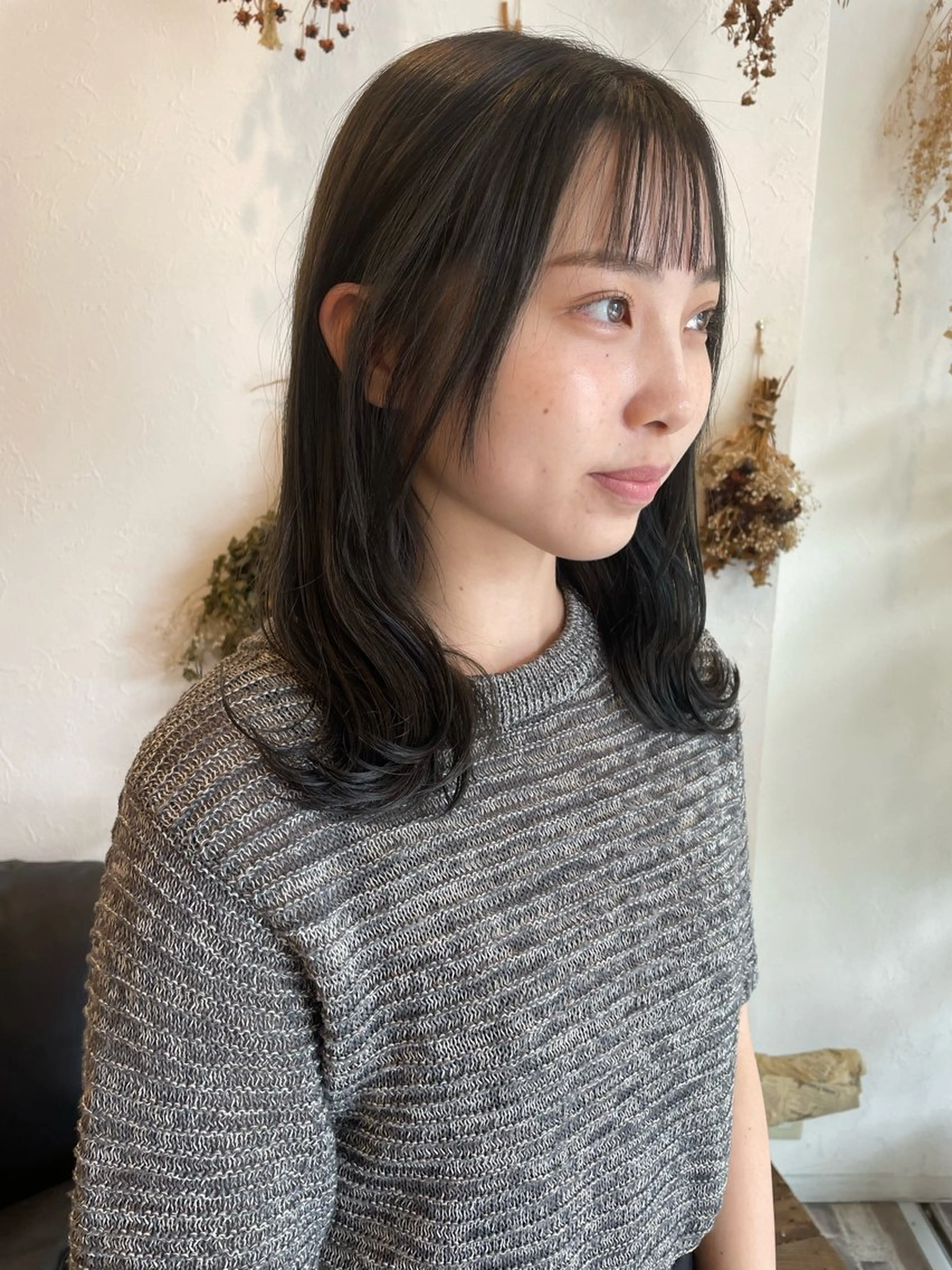 セミロング カラー グレージュ オリーブグレージュ オリーブグレー ヘアカラー m ā l o.🌷 サカモトマイコのヘアスタイル