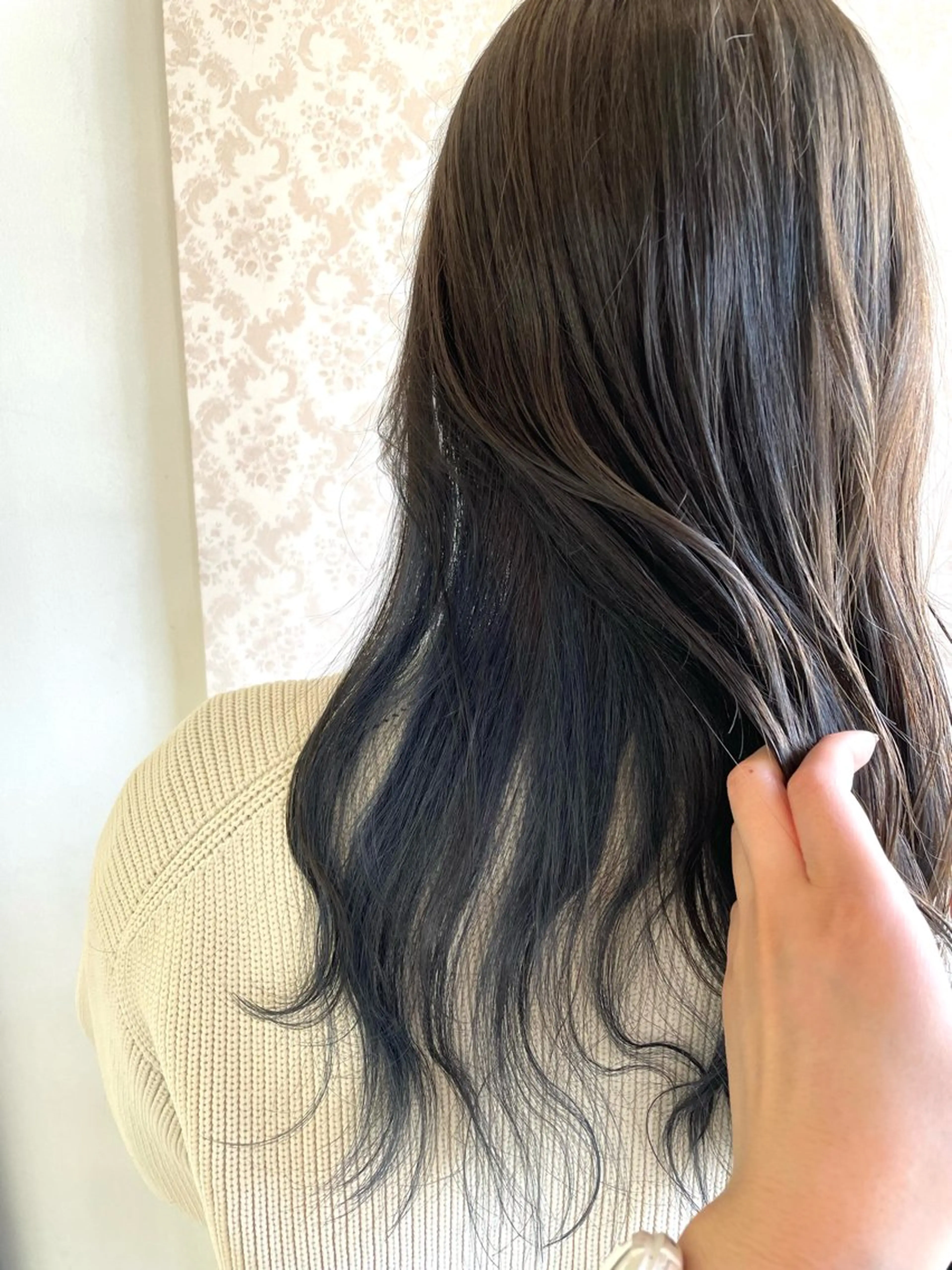 カラー ヒヨシ ルナのヘアスタイル