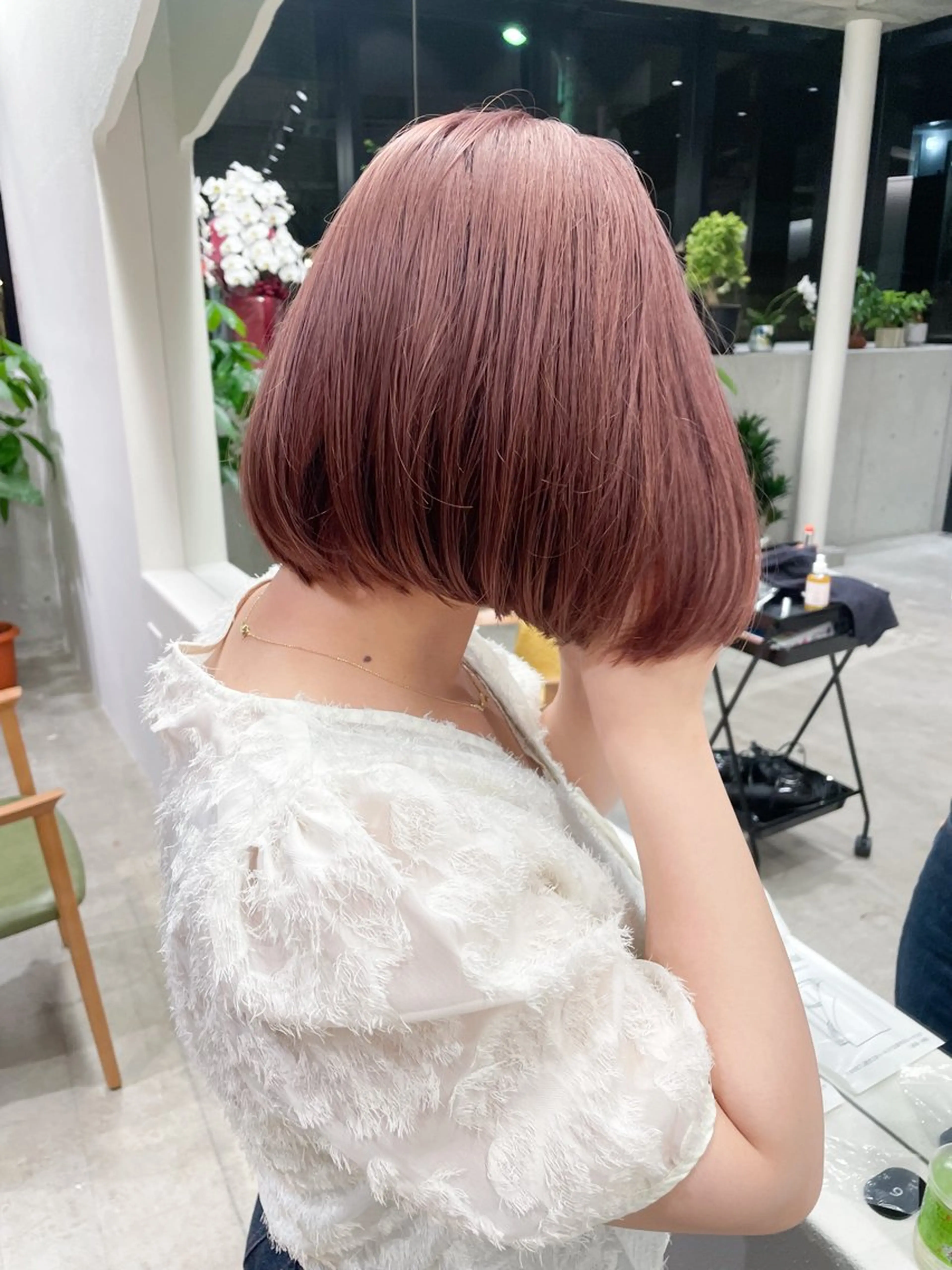 ショート カラー ヘアアレンジ ミニボブ/ブリーチ 🌈MISATOのヘアスタイル