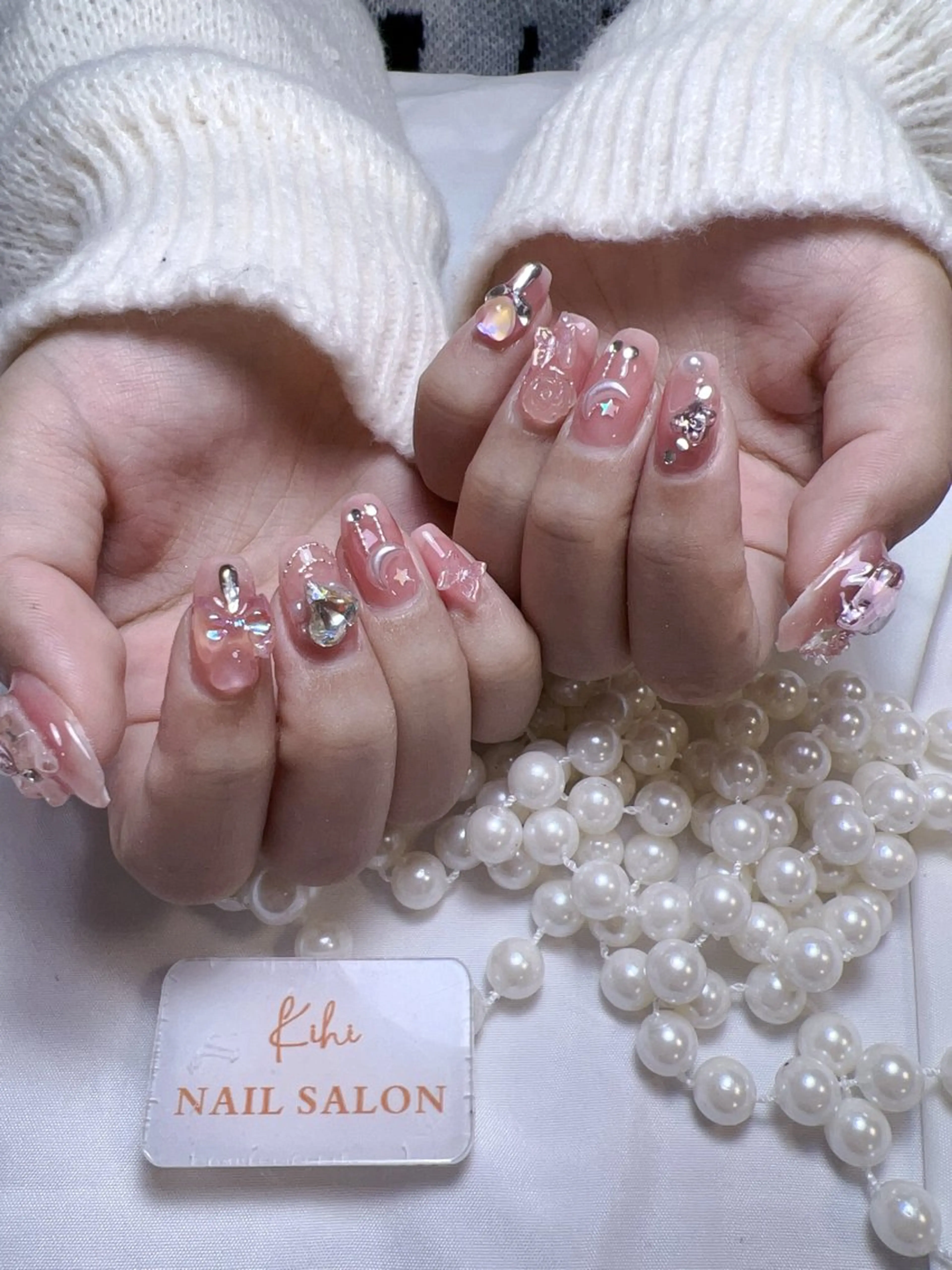 ネイル アートネイル フレンチネイル ジェルネイル グラデーション 韓国ネイル ハンドネイル 💕鈴木ユリ パラジェル/オフ無料のネイルデザイン