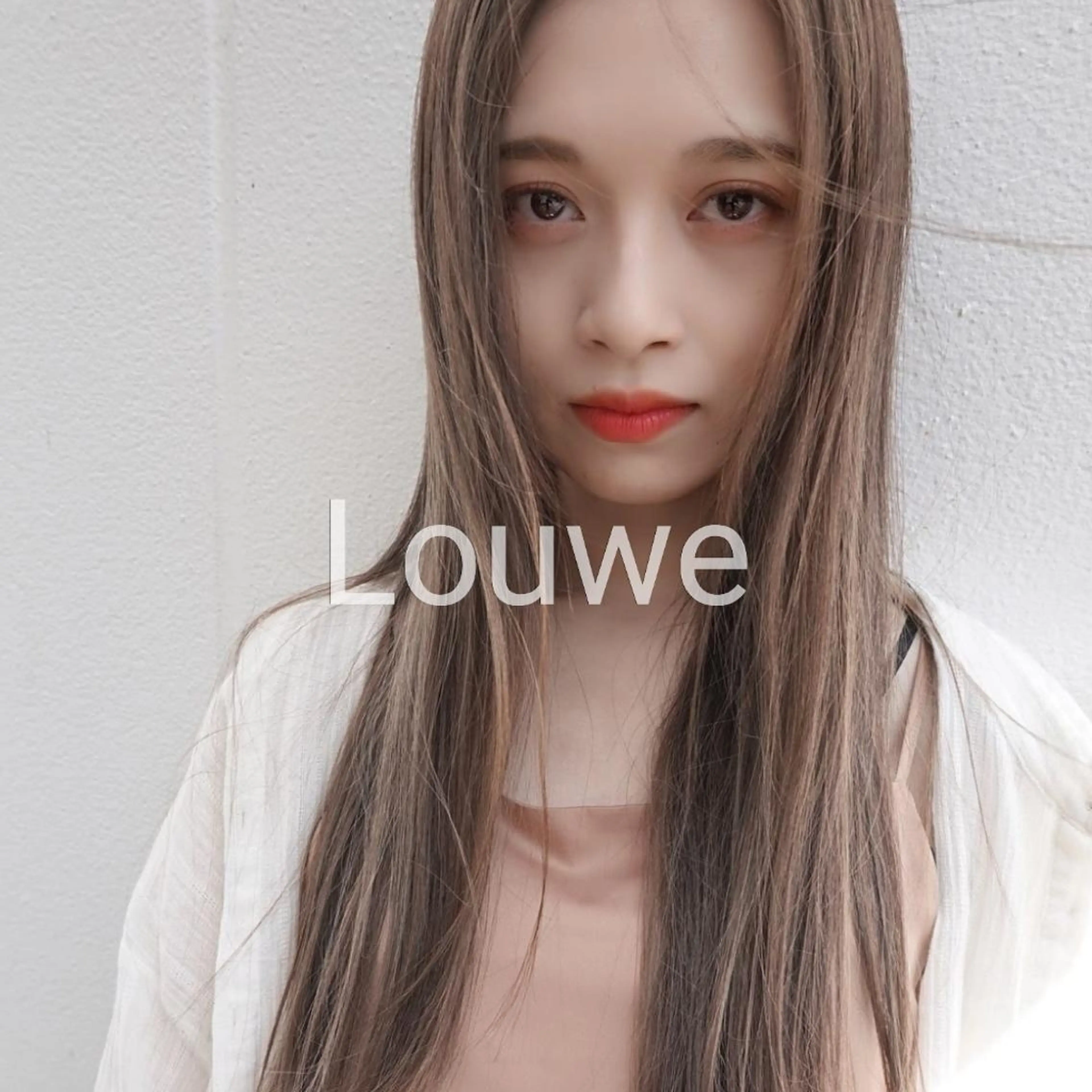 ロング カラー レイヤー べージュ 白石研太のヘアスタイル