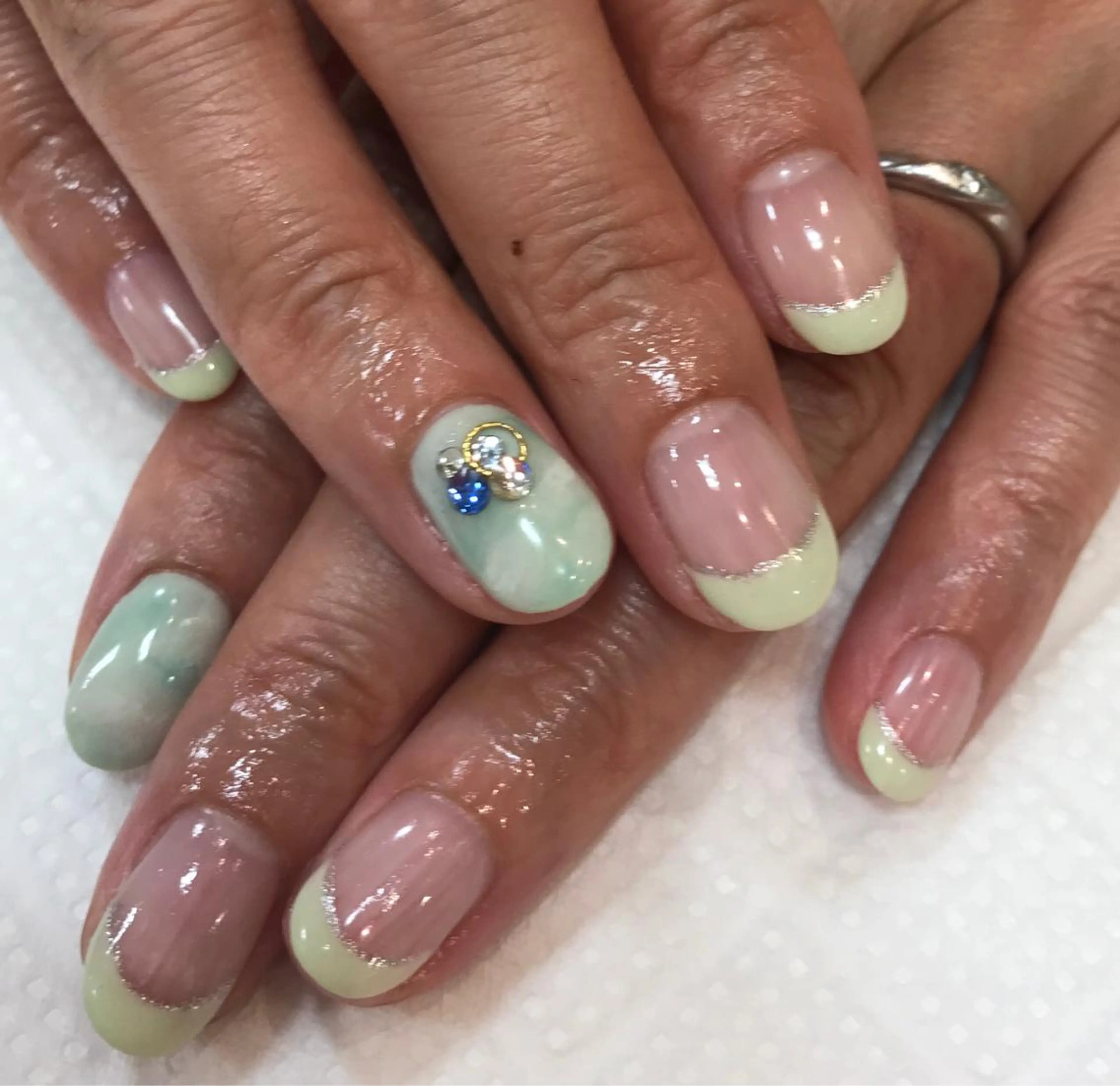 ネイル パステルネイル シンプルネイル a yakaのネイルデザイン