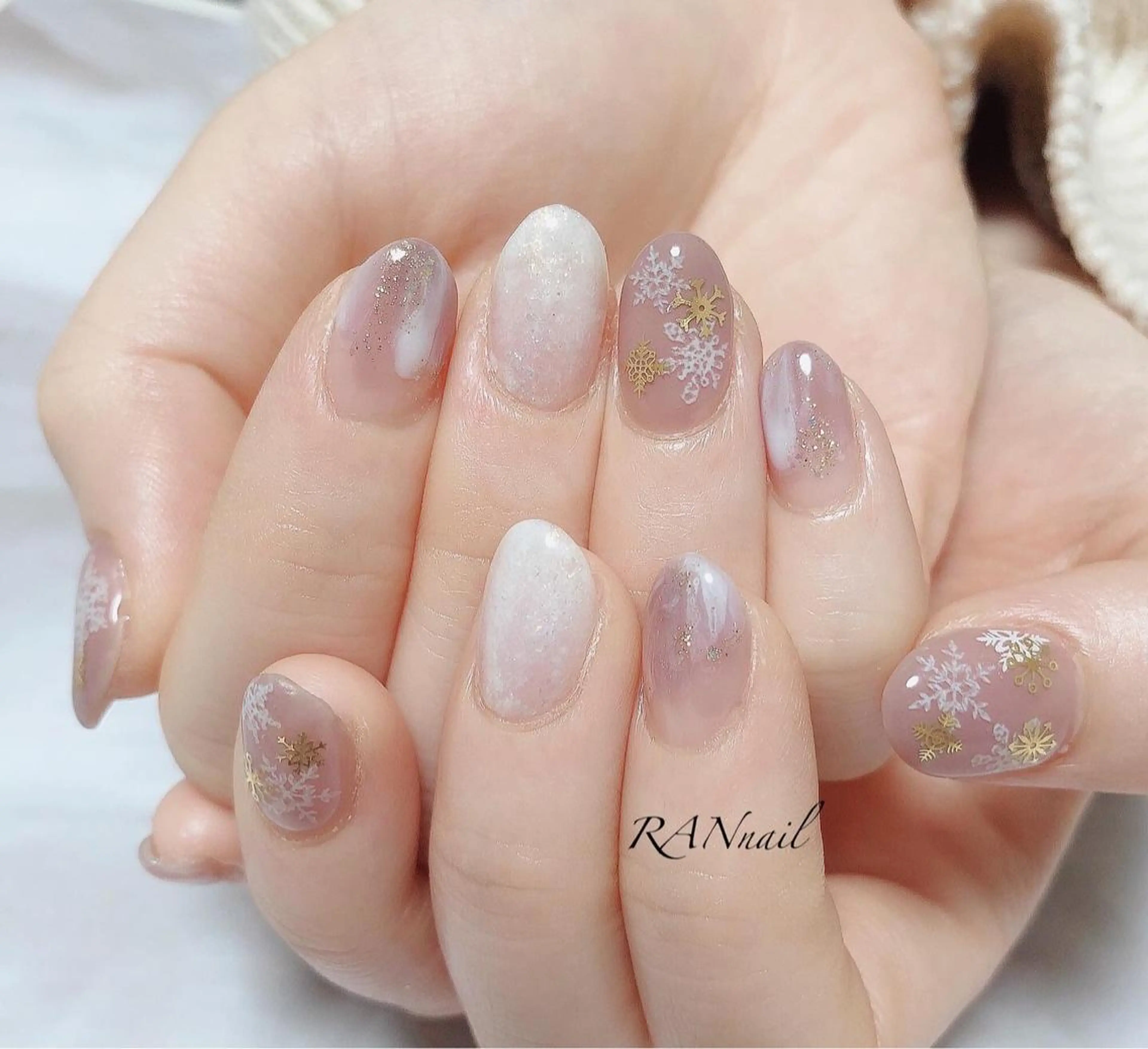 ネイル キラキラネイル ラメ(グリッター) オフィスネイル ピンク シンプルネイル RAN nail 〜ランネイル〜所属・RAN nailのネイルデザイン