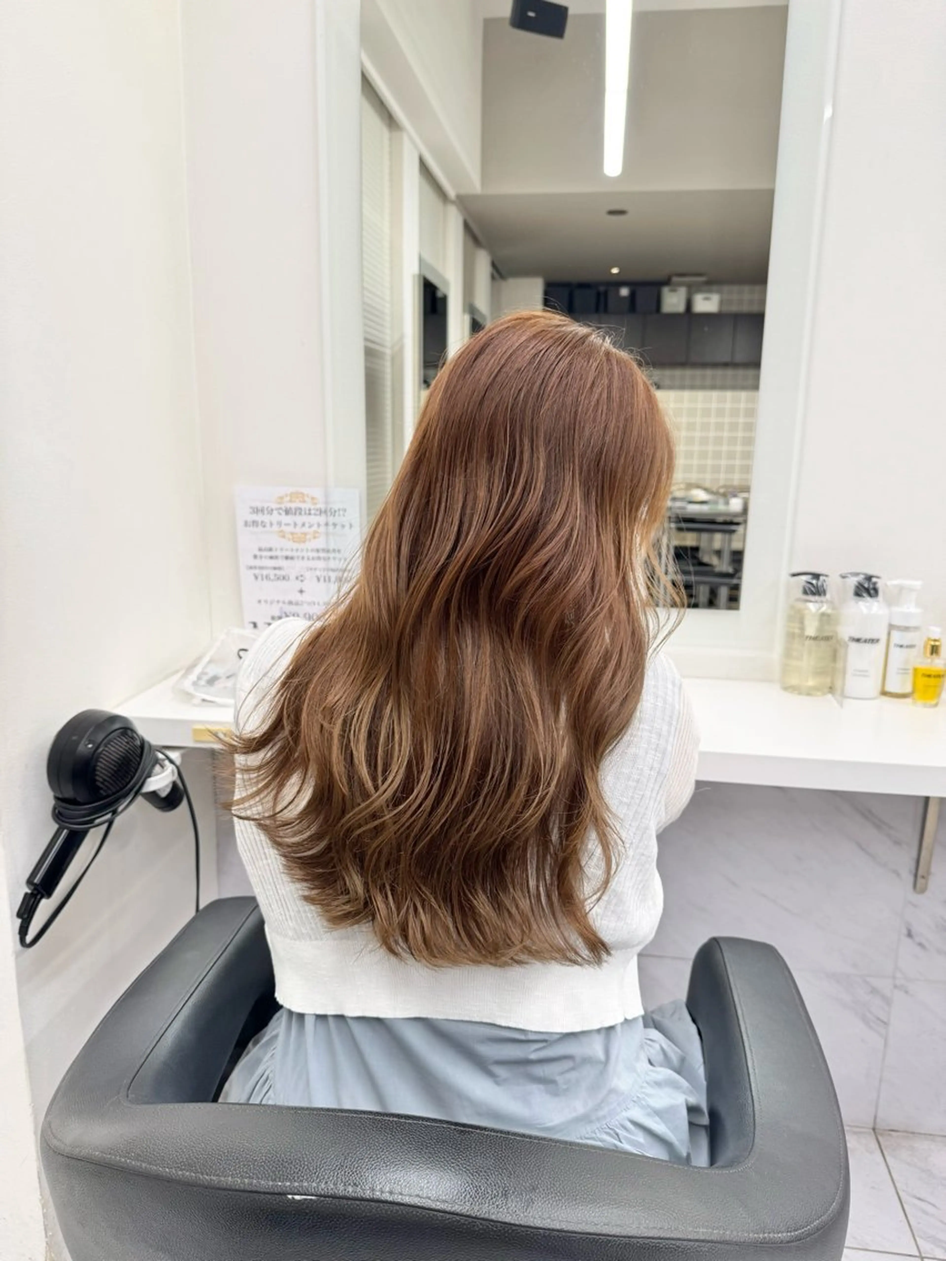 セミロング カラー ヘアアレンジ ブリーチ ブリーチなしカラー ヘアカラー トリートメント ヘッドスパ ヘアセット 艶カラー の達人のヘアスタイル