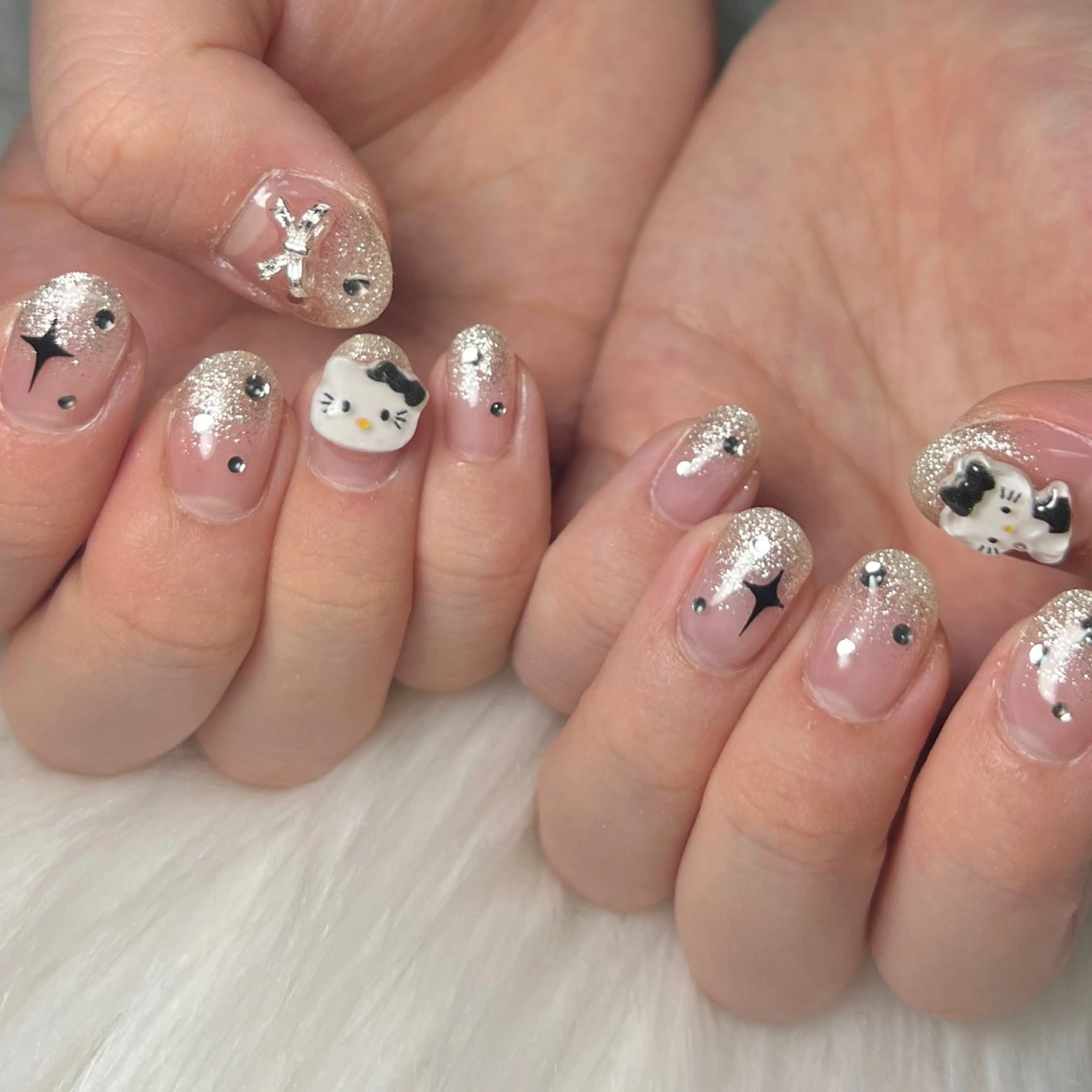 カラー ハンドネイル 【Yappy🌈】 💖P-tanaのネイルデザイン