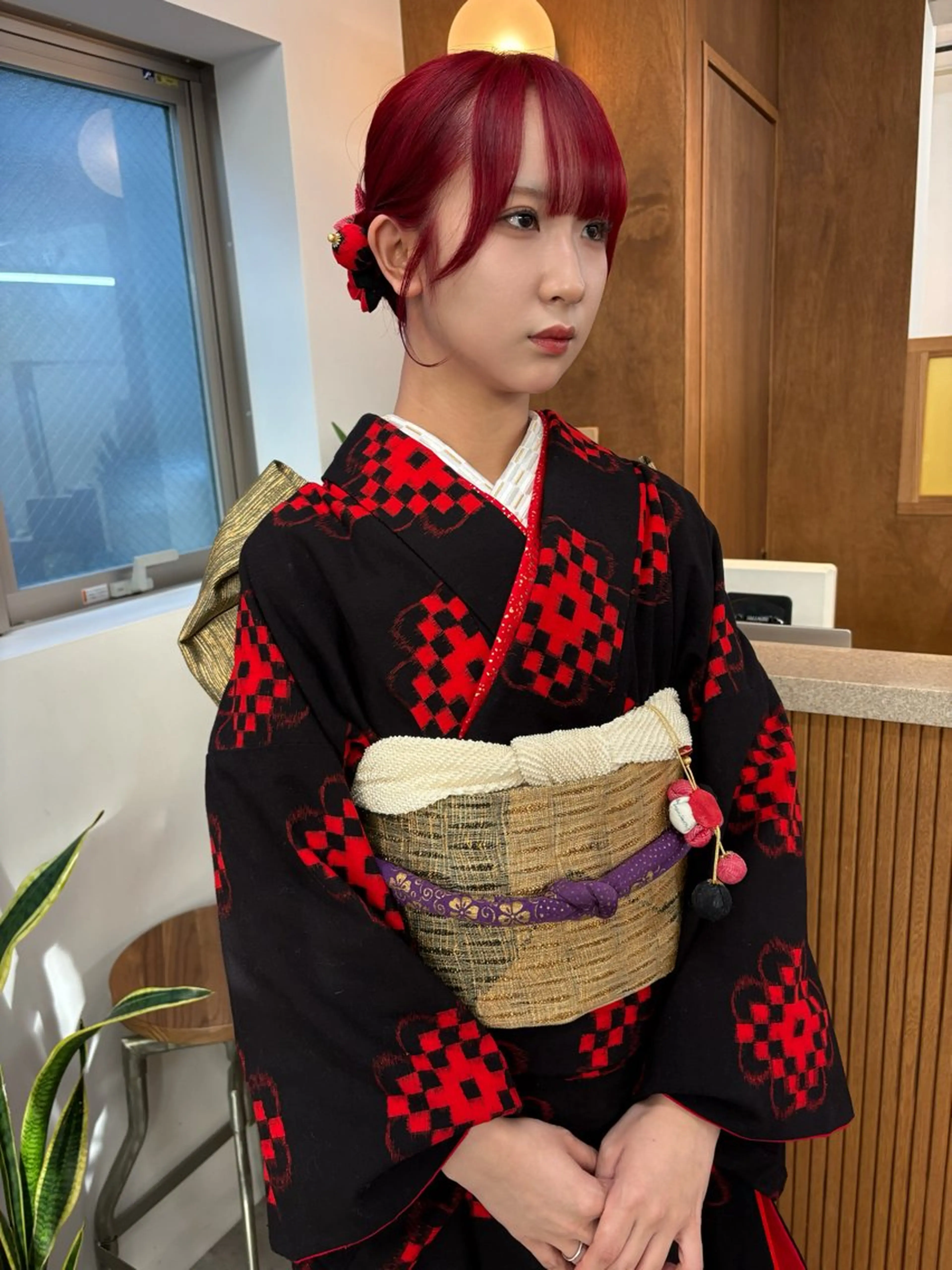 ロング ヘアアレンジ 成人式 透明感・艶カラー/ 坂田友梨奈のヘアスタイル