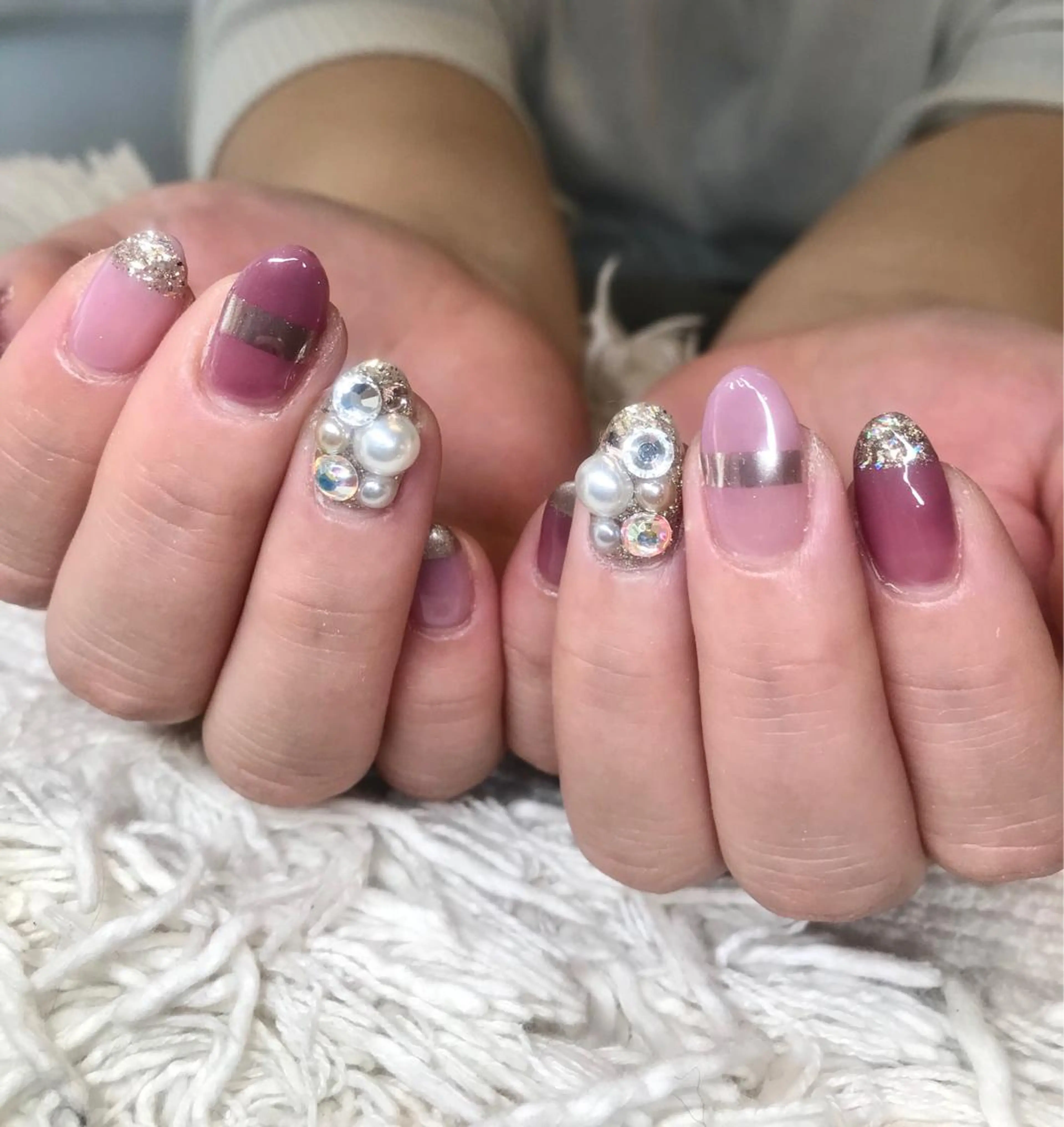 ミディアム カラー パーマ ヘアアレンジ ネイル マツエク・マツパ ラメ(グリッター) ミラーネイル nail&eye Aoのマツエク・マツパデザイン