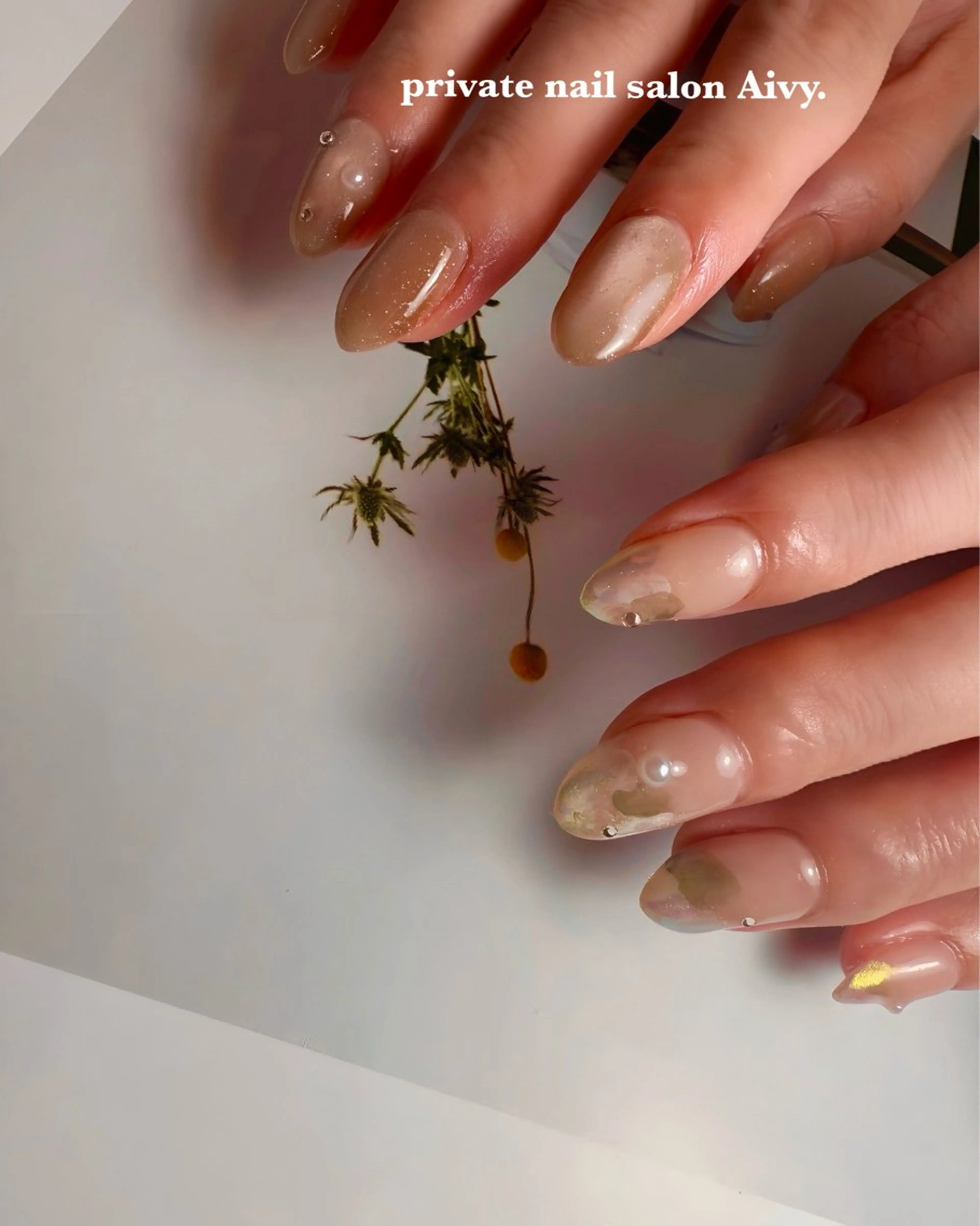 ネイル ニュアンス🌿‬ Aivy./アイビーのネイルデザイン