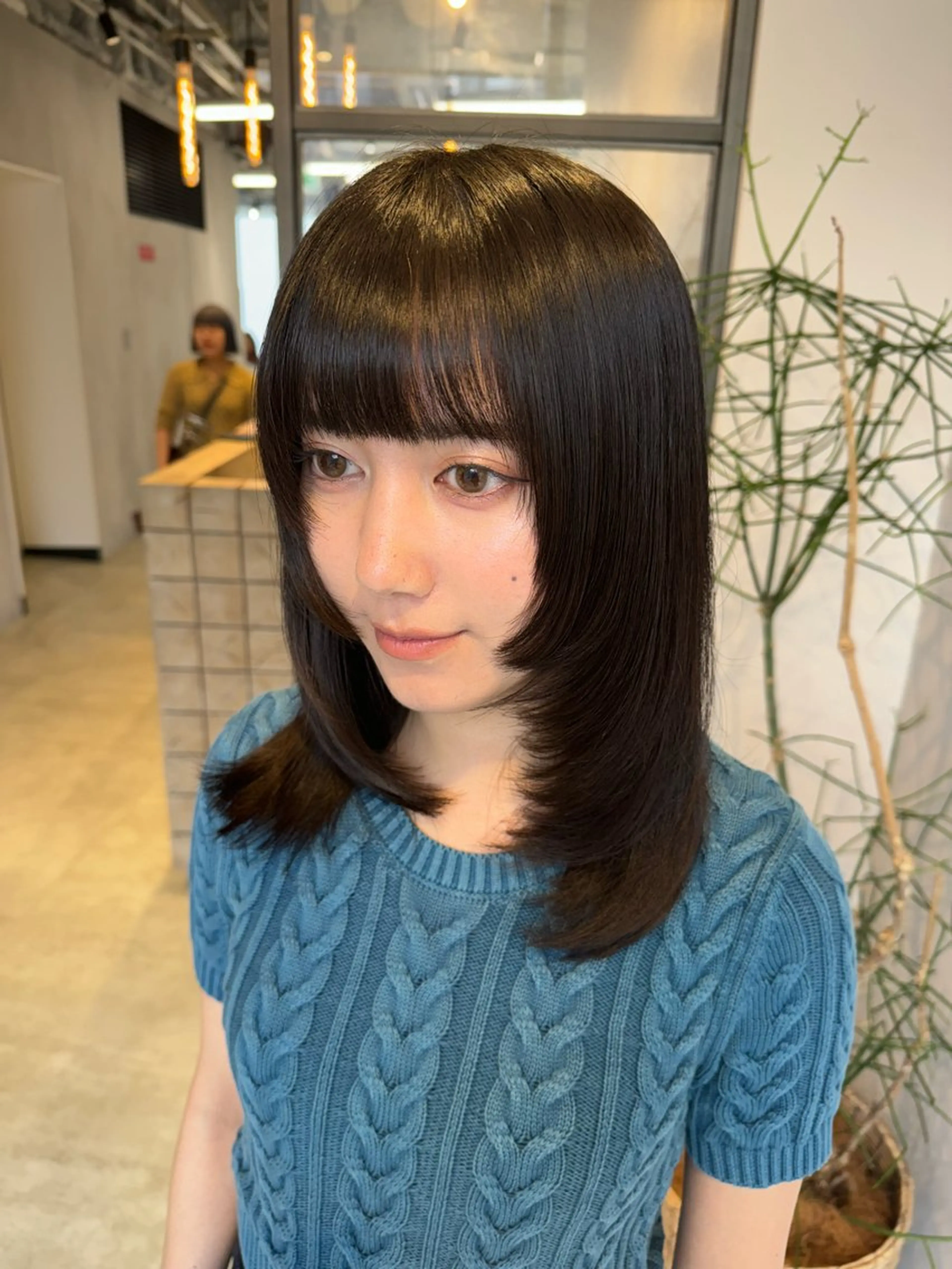 セミロング レイヤーカット 酸性ストレート カット 縮毛矯正 トリートメント 透明感カラー✨艶髪 制作🌱山根あゆみのヘアスタイル