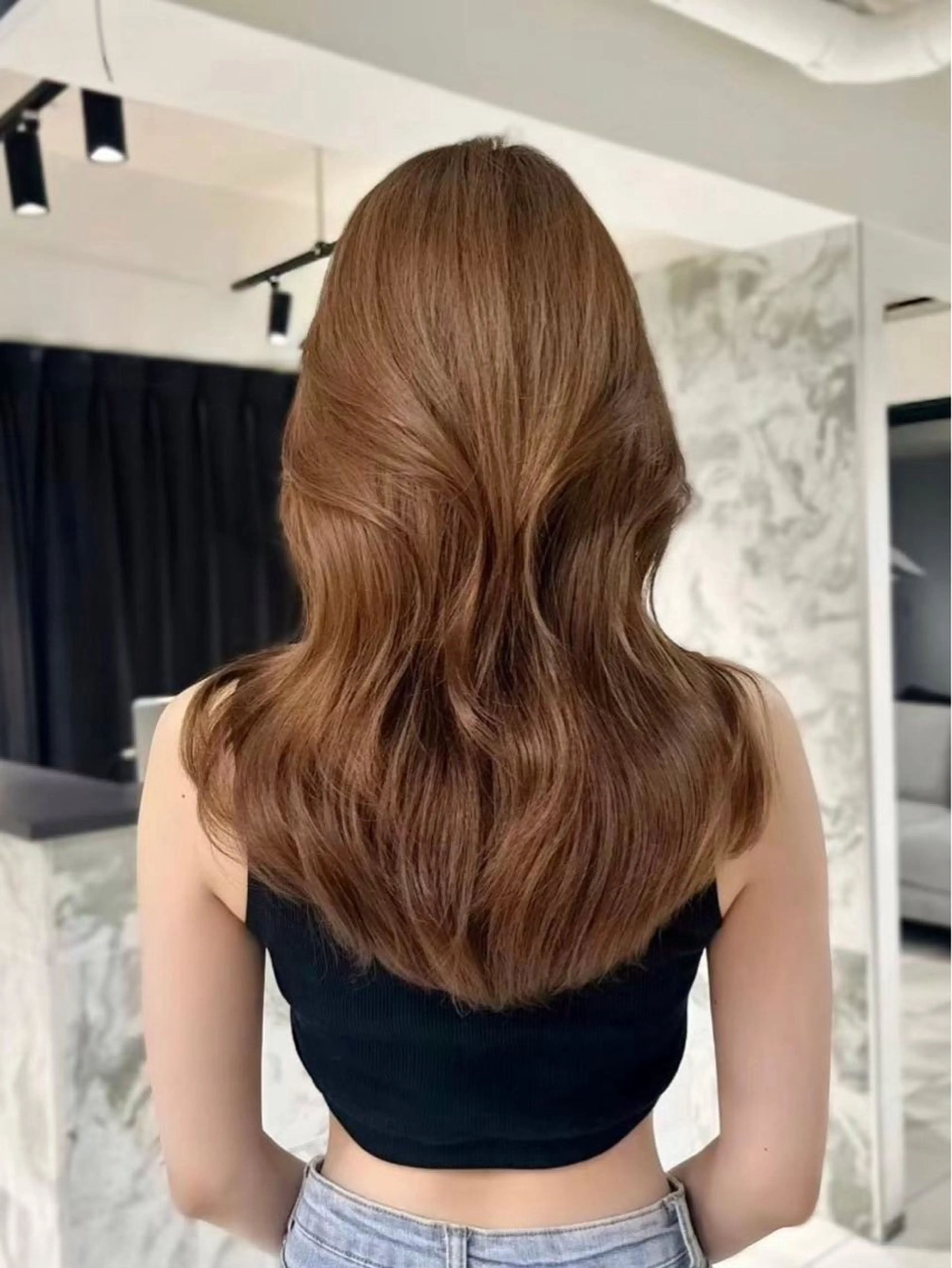 ミディアム カット ヘアカラー 透明感／レイヤー/ fuka🎀🪽のヘアスタイル