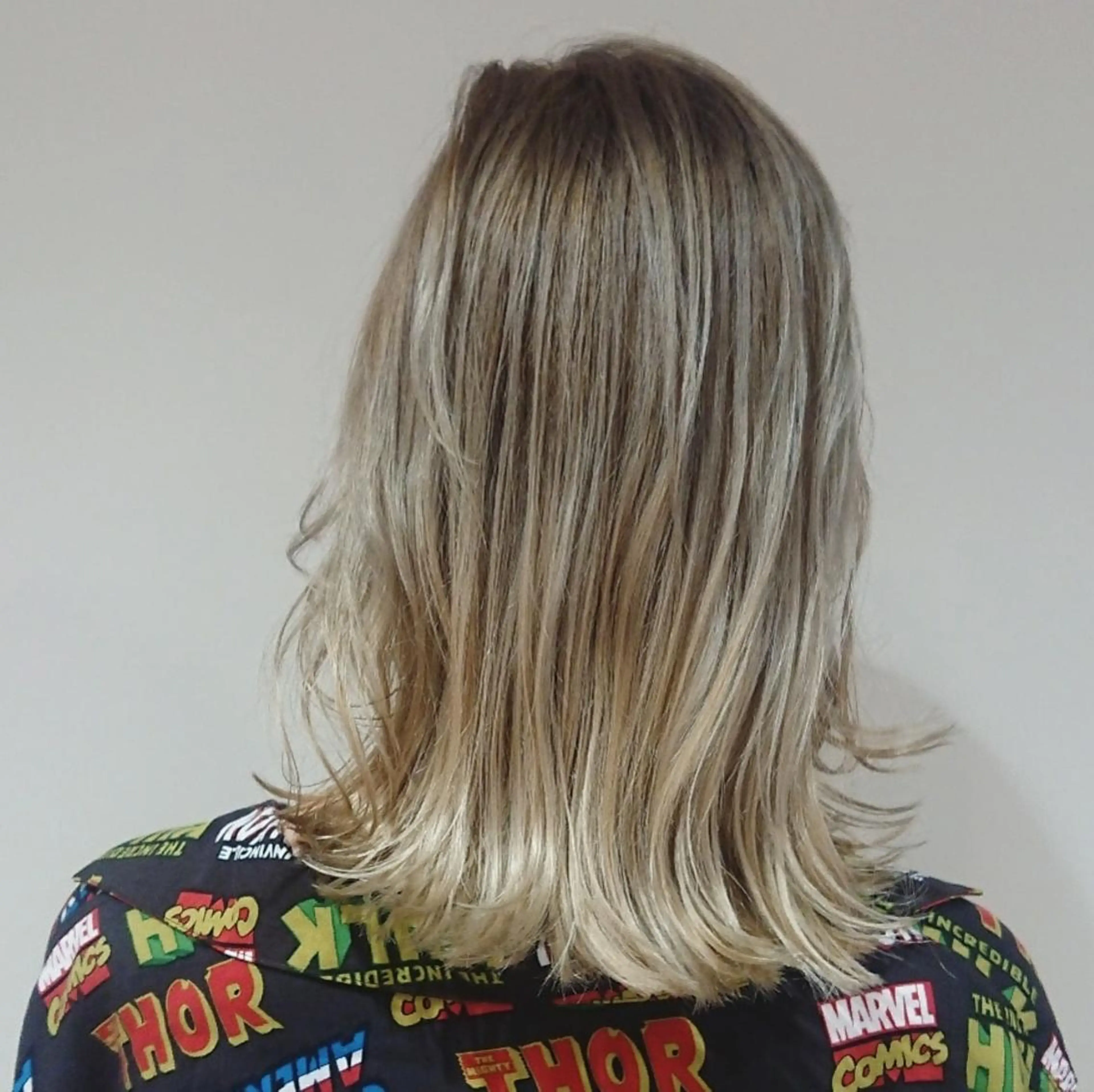 カラー ヘアカラー ブリーチ/ヘアケア/ 艶髪/イギチハルのヘアスタイル