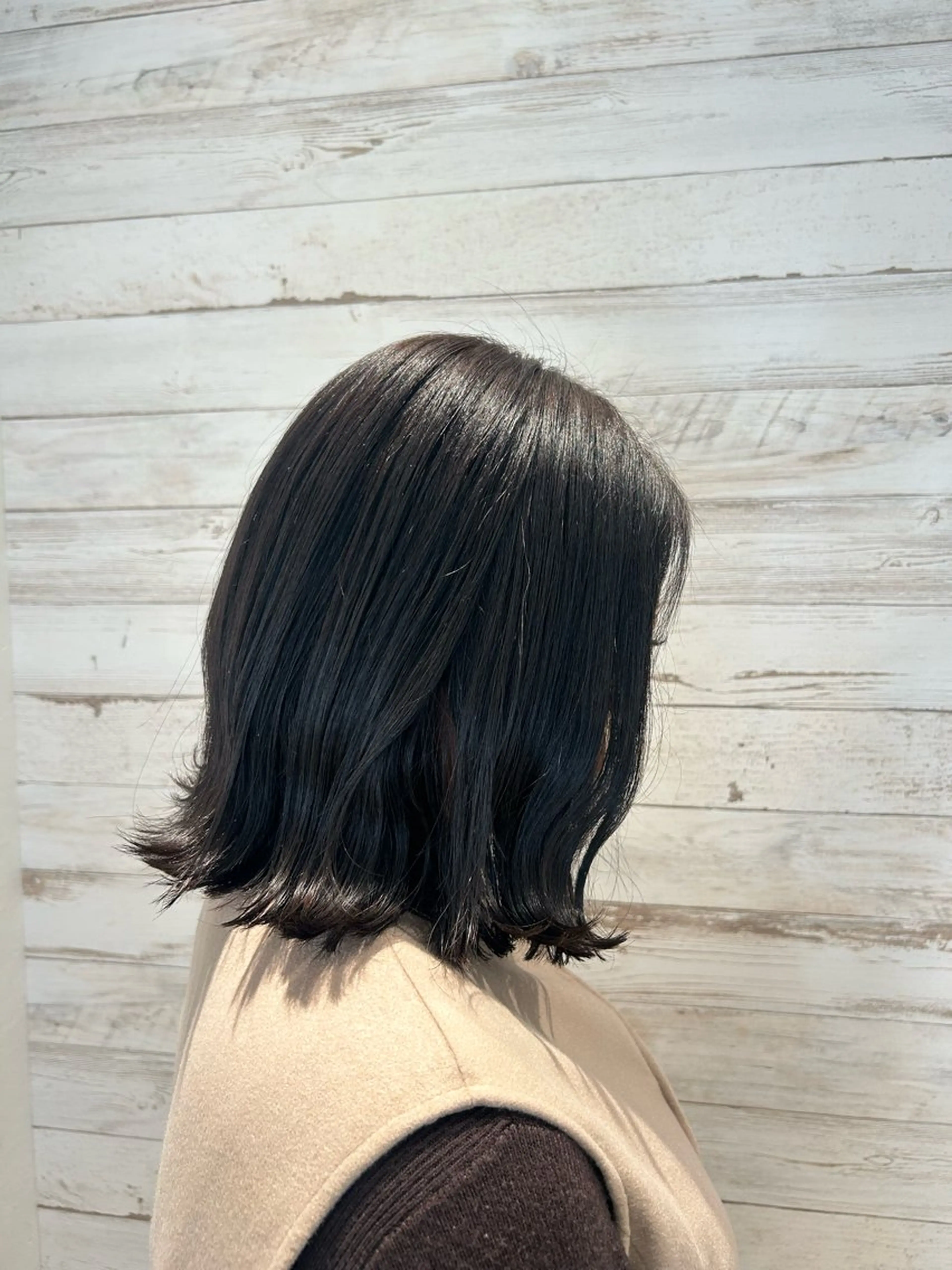 ミディアム カラー ボブ 外ハネヘア 髪質改善/縮毛矯正 ツヤ髪🩷さつきのヘアスタイル