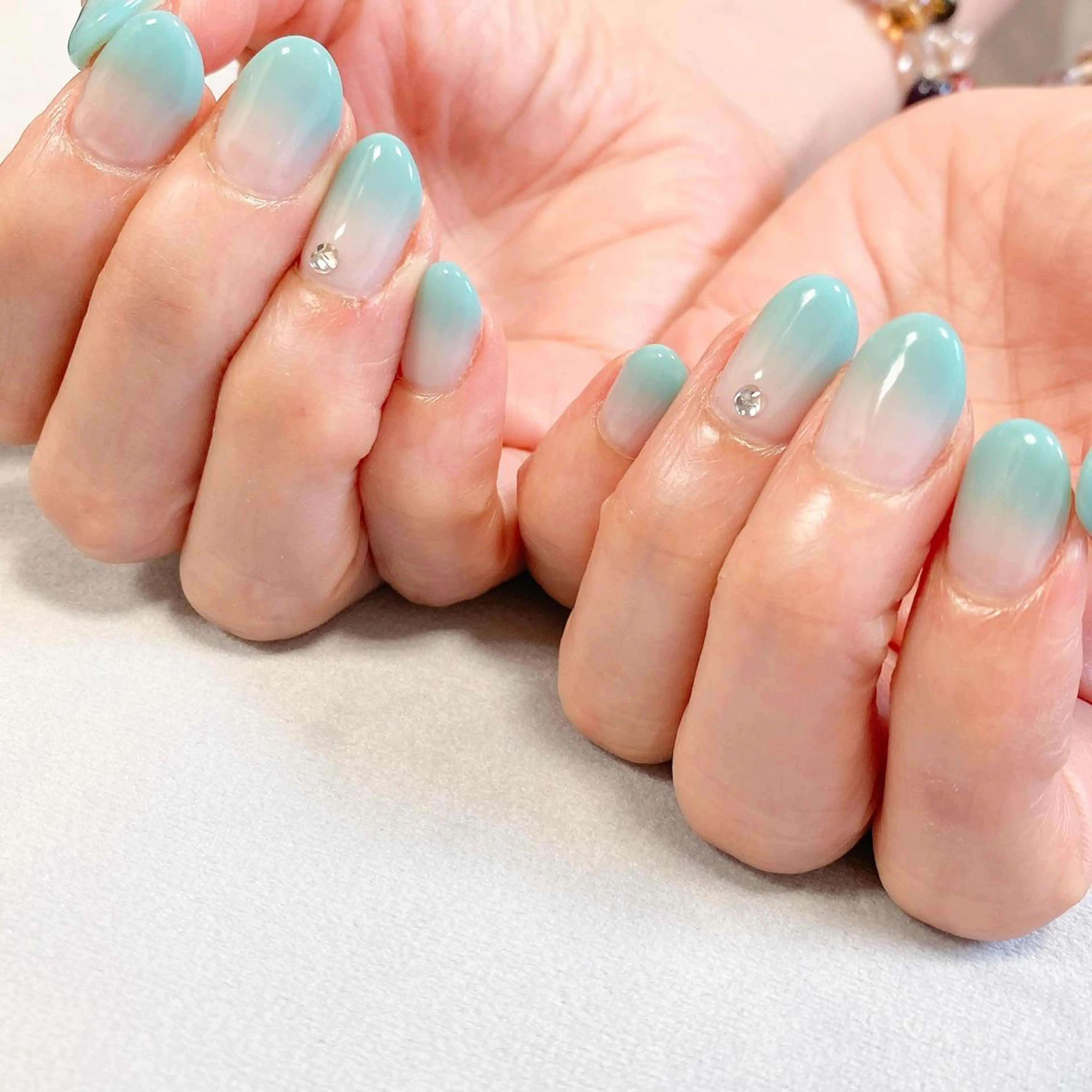 ネイル ジェルネイル グラデーション パラジェル Sak nailroomのネイルデザイン