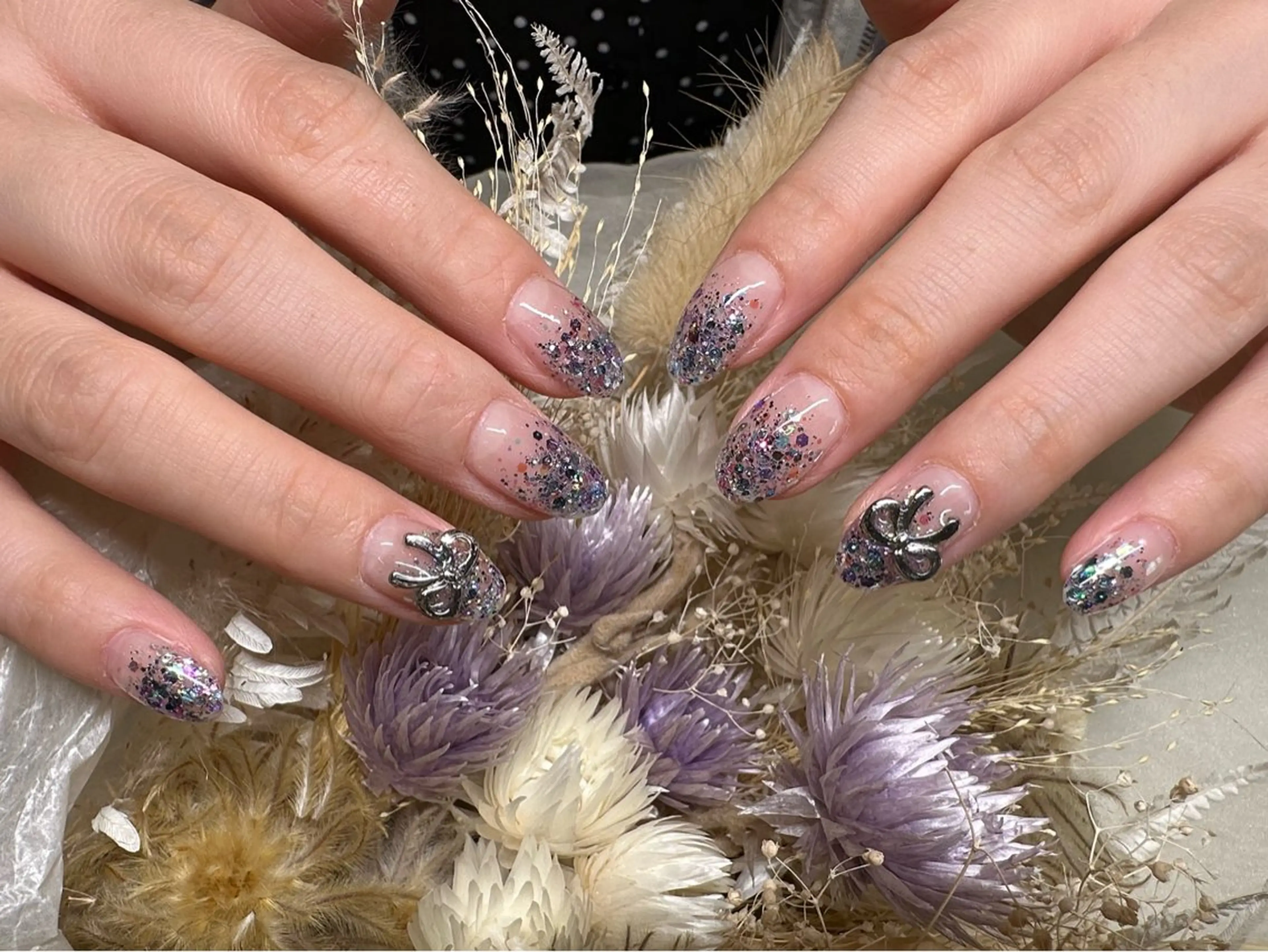 ネイル グラデーション ラメ(グリッター) ラメグラデーション リボン ハンドネイル 小林 麻里のネイルデザイン