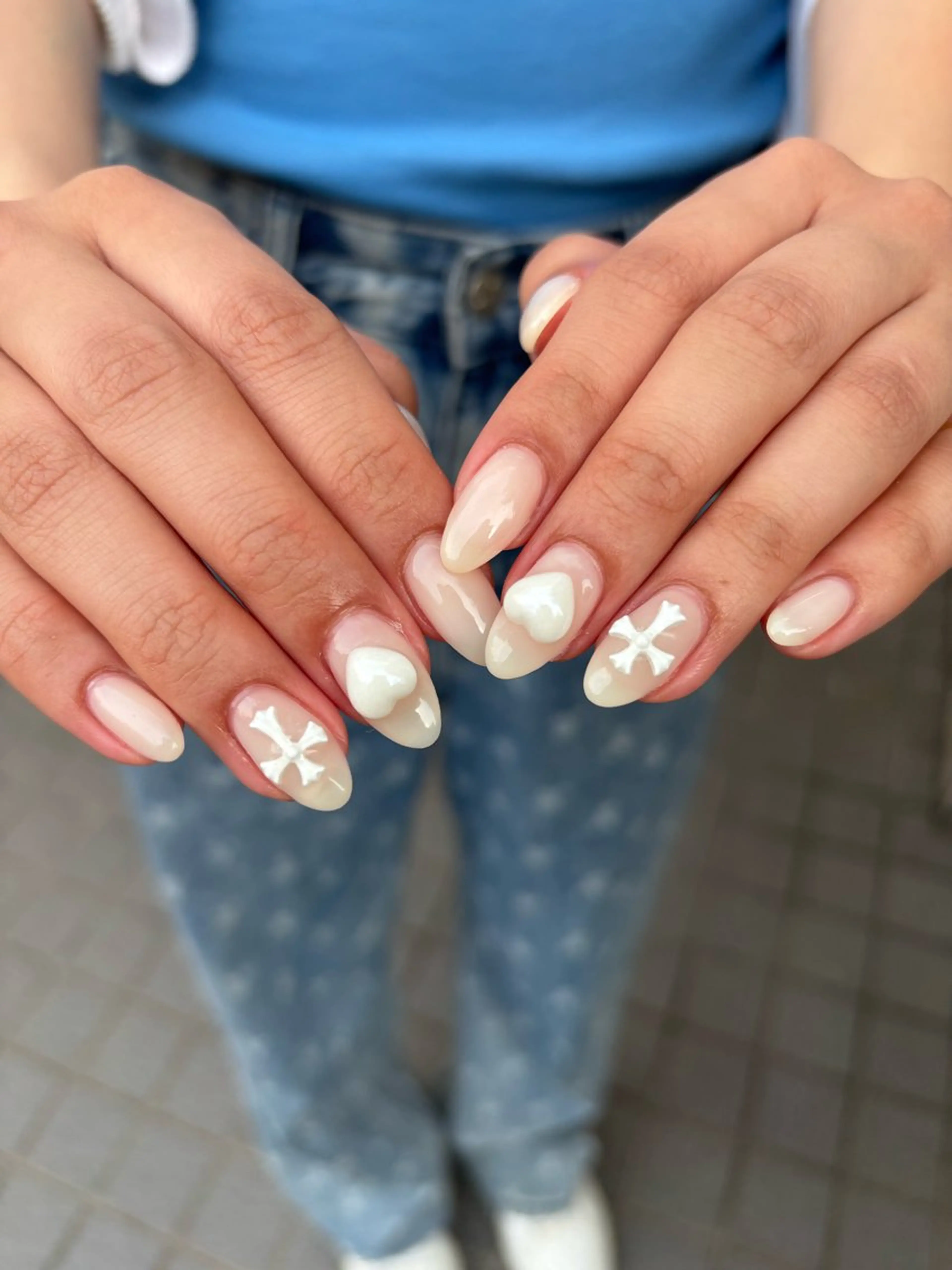 ネイル ワンカラーネイル シンプルネイル ホワイト ハンドネイル ハンドケア 🎀NAIL🎀 AI🪄︎︎◝✩のネイルデザイン