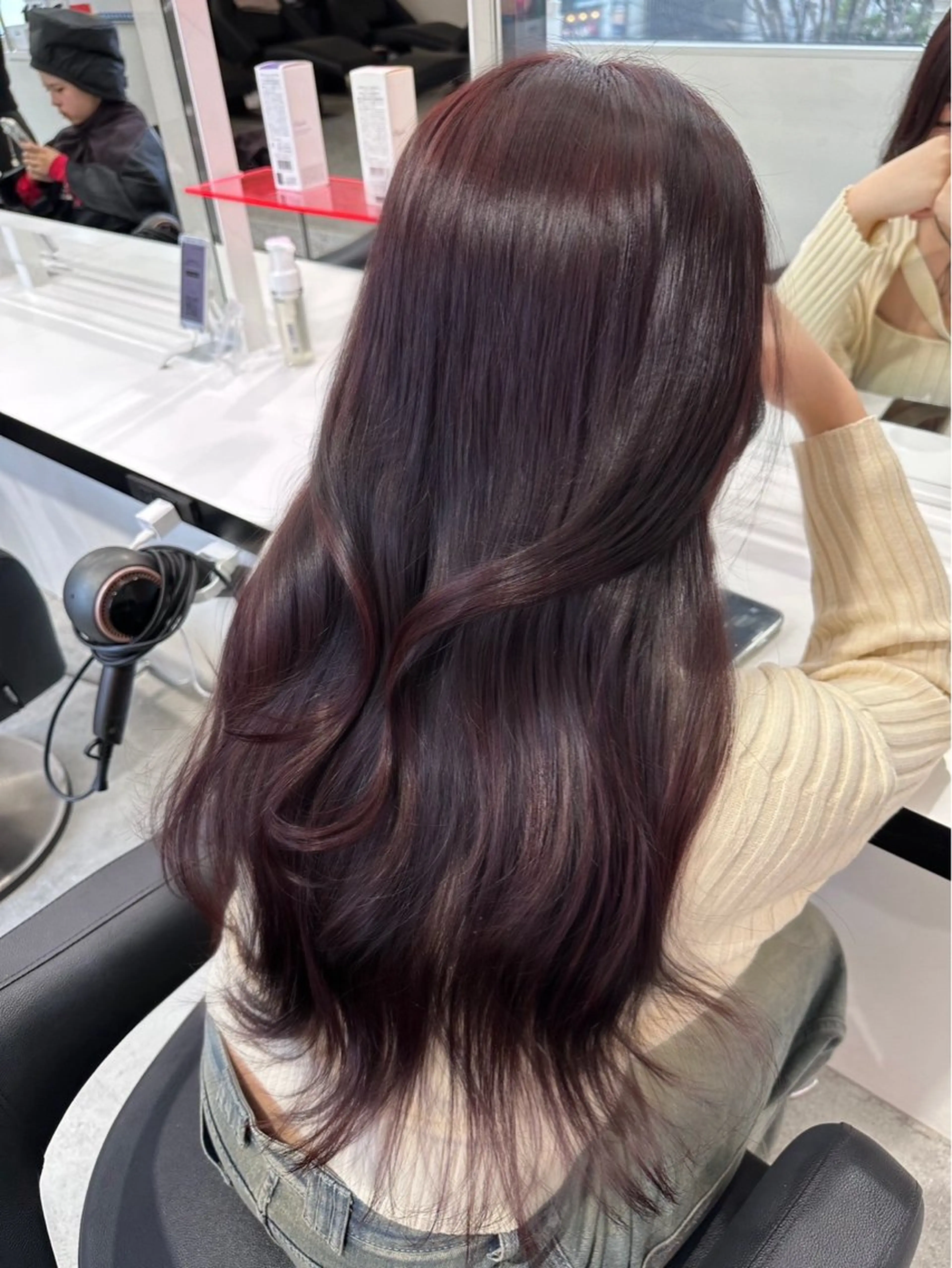 ロング カラー ブリーチ ラベンダーカラー ブリーチなしカラー 韓国風艶カラー🪽 yuuna🪽🍨のヘアスタイル