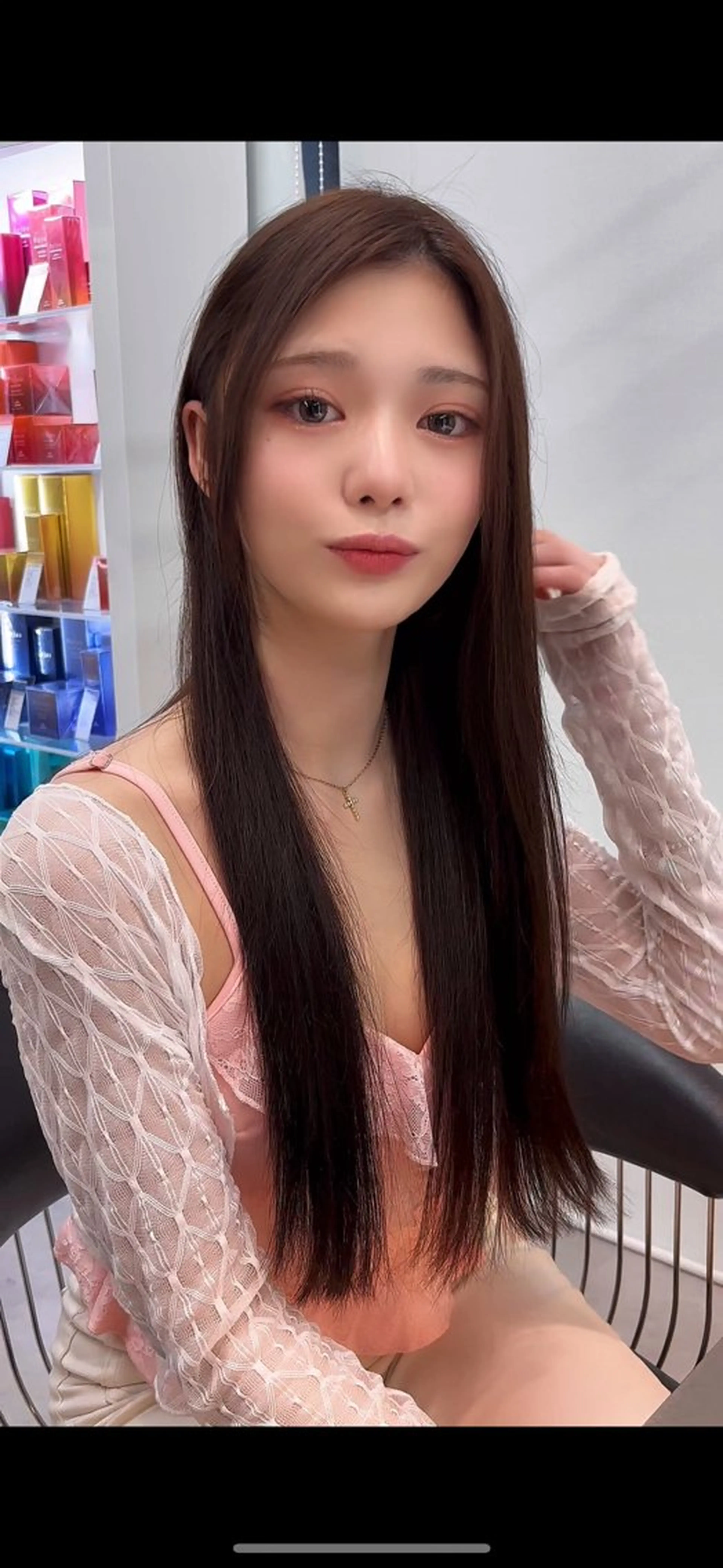 セミロング カラー ブリーチ 透明感カラー ブリーチなしカラー 顔まわりレイヤー 韓国風ヘア 【美髪矯正】 吉村　清志のヘアスタイル