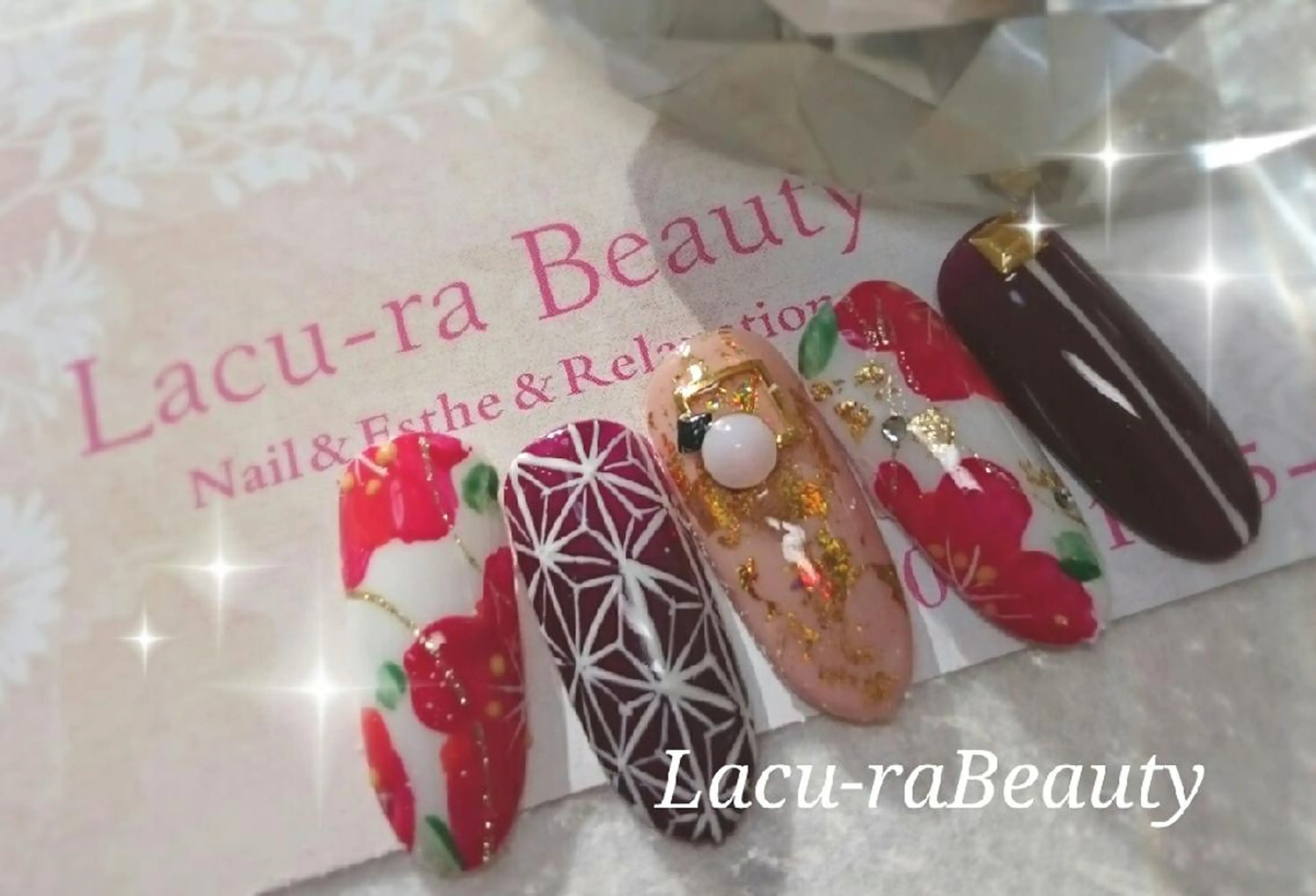 ネイル 成人式 小顔と腸の専門店 ラクーラビューティのエステ・リラクイメージ