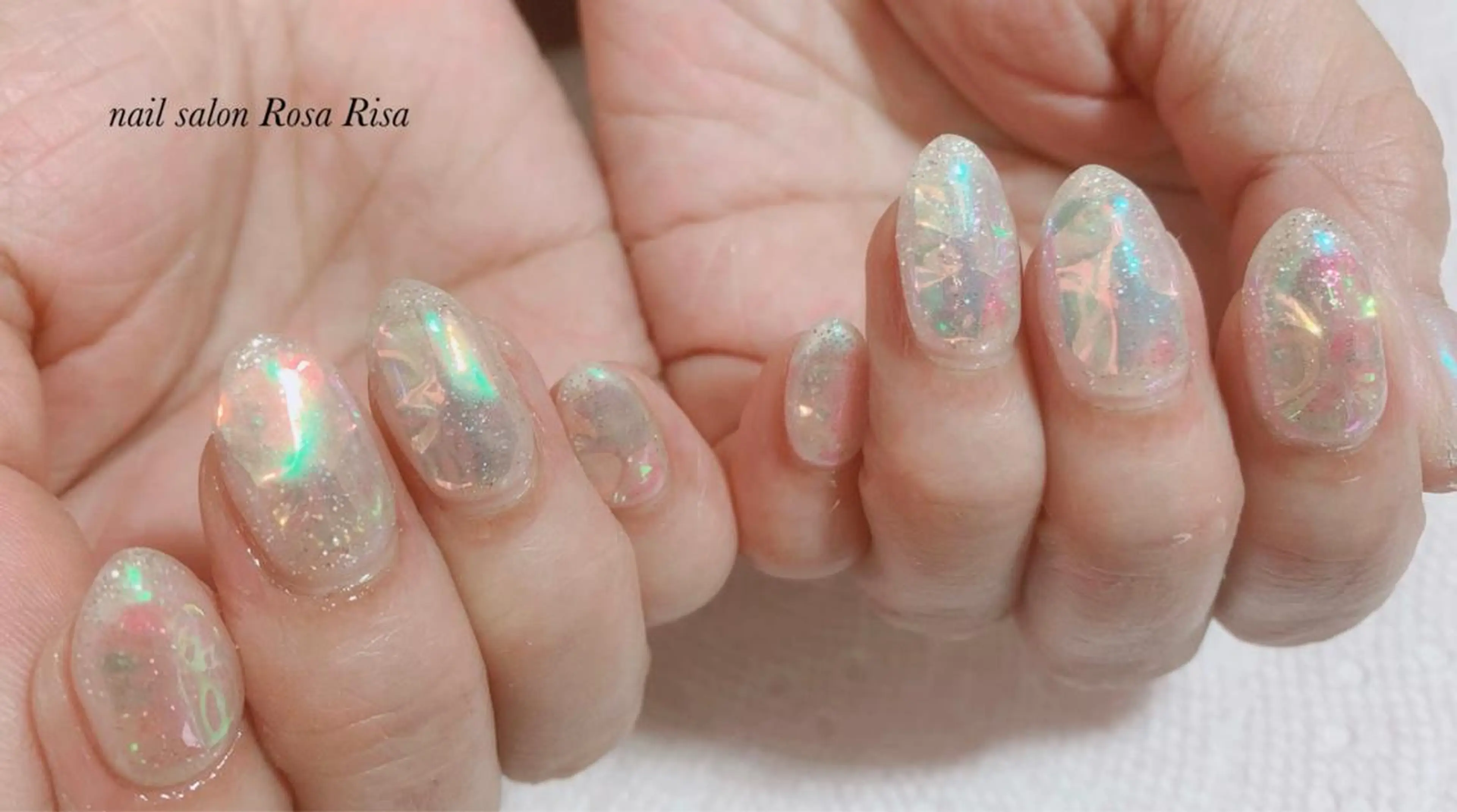 ミディアム ネイル 氷ネイル・うるうるネイル ハンドネイル ネイルスタジオ シェイクユアハンズのネイルデザイン