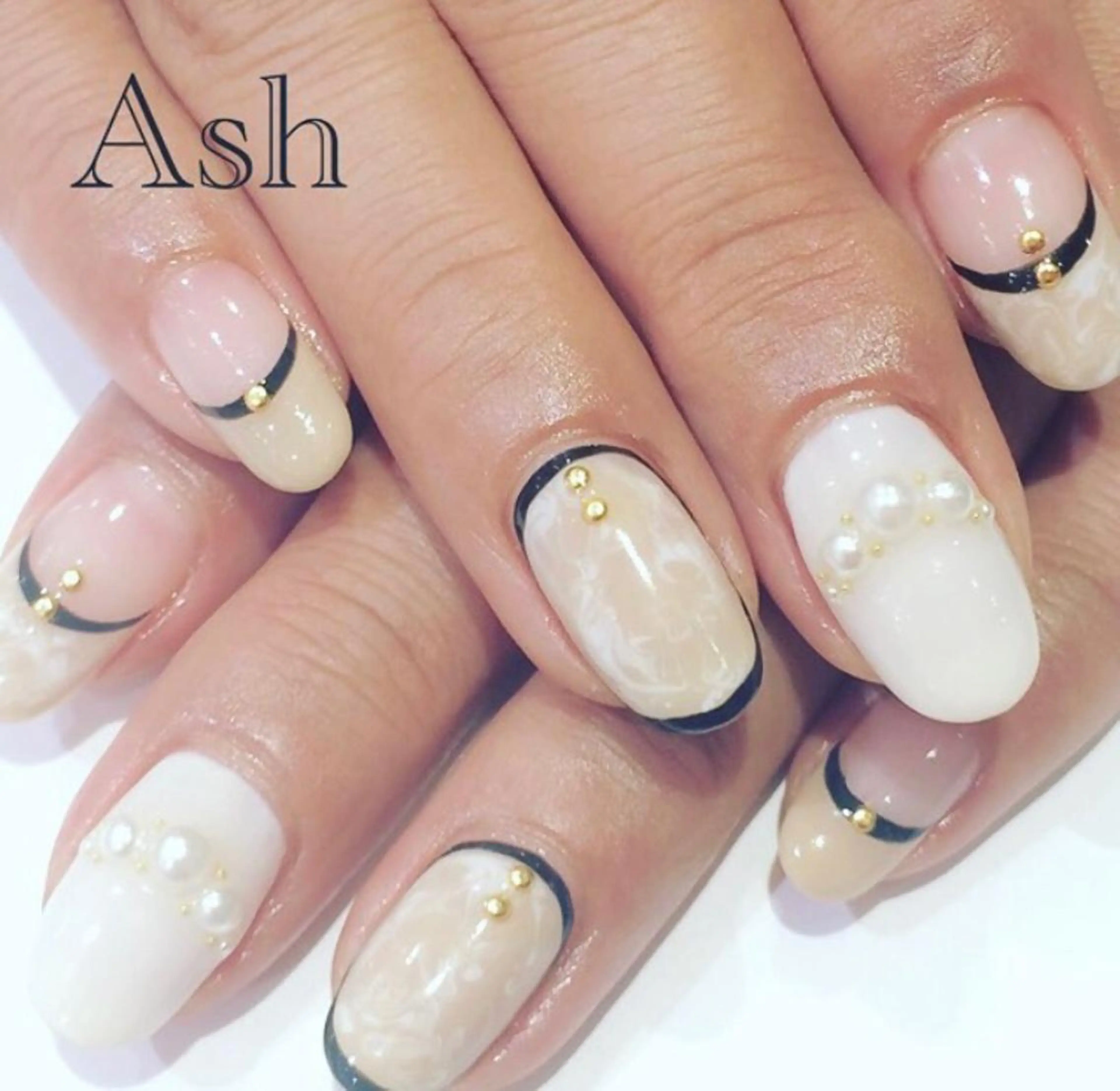 ネイル フレンチネイル ワンカラーネイル 🩵NORIKO 上品ネイルが得意🩵のネイルデザイン