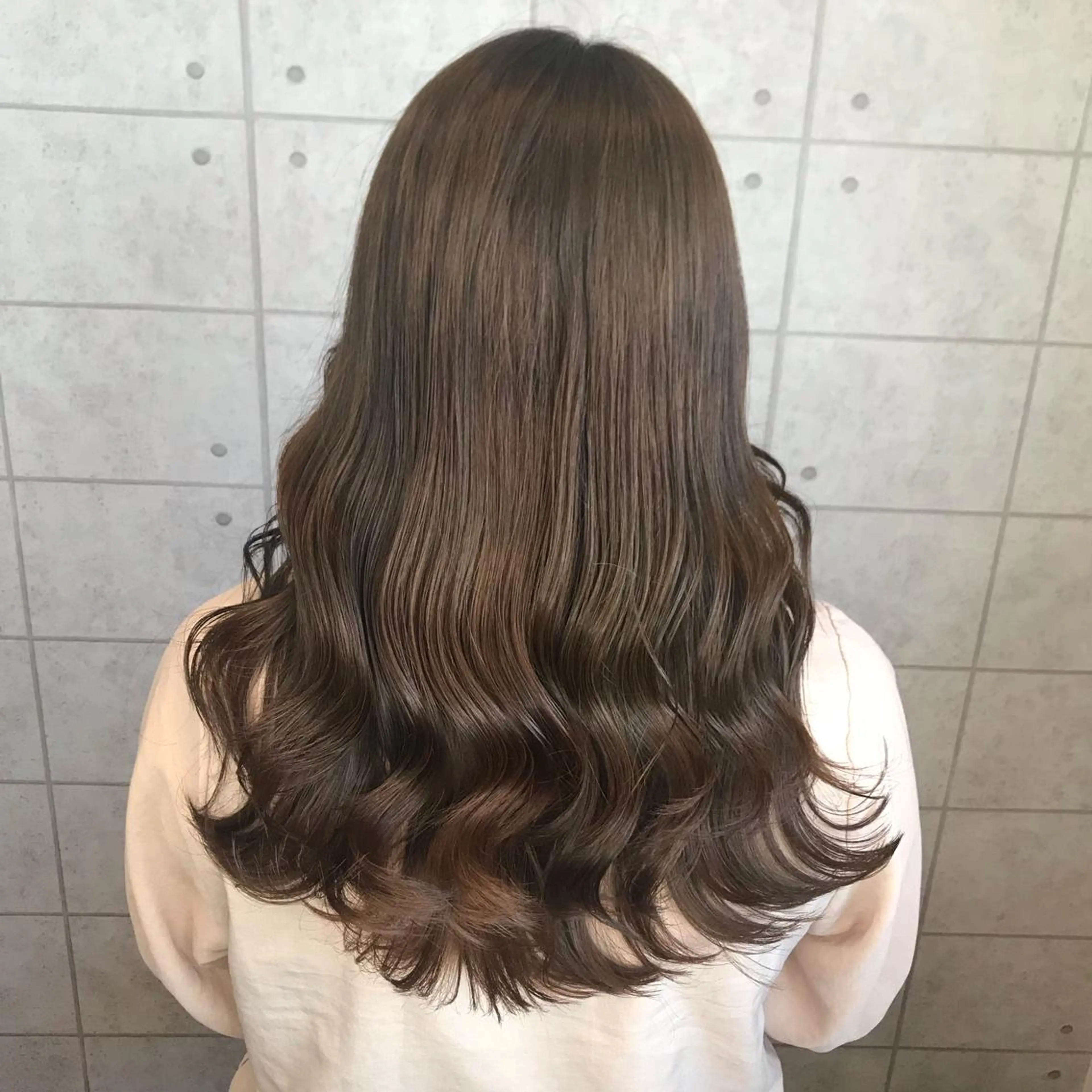 ロング カラー ヘアアレンジ knock【ノック】所属・烏丸韓国ヘア🇰🇷 ayaka🎀のヘアスタイル