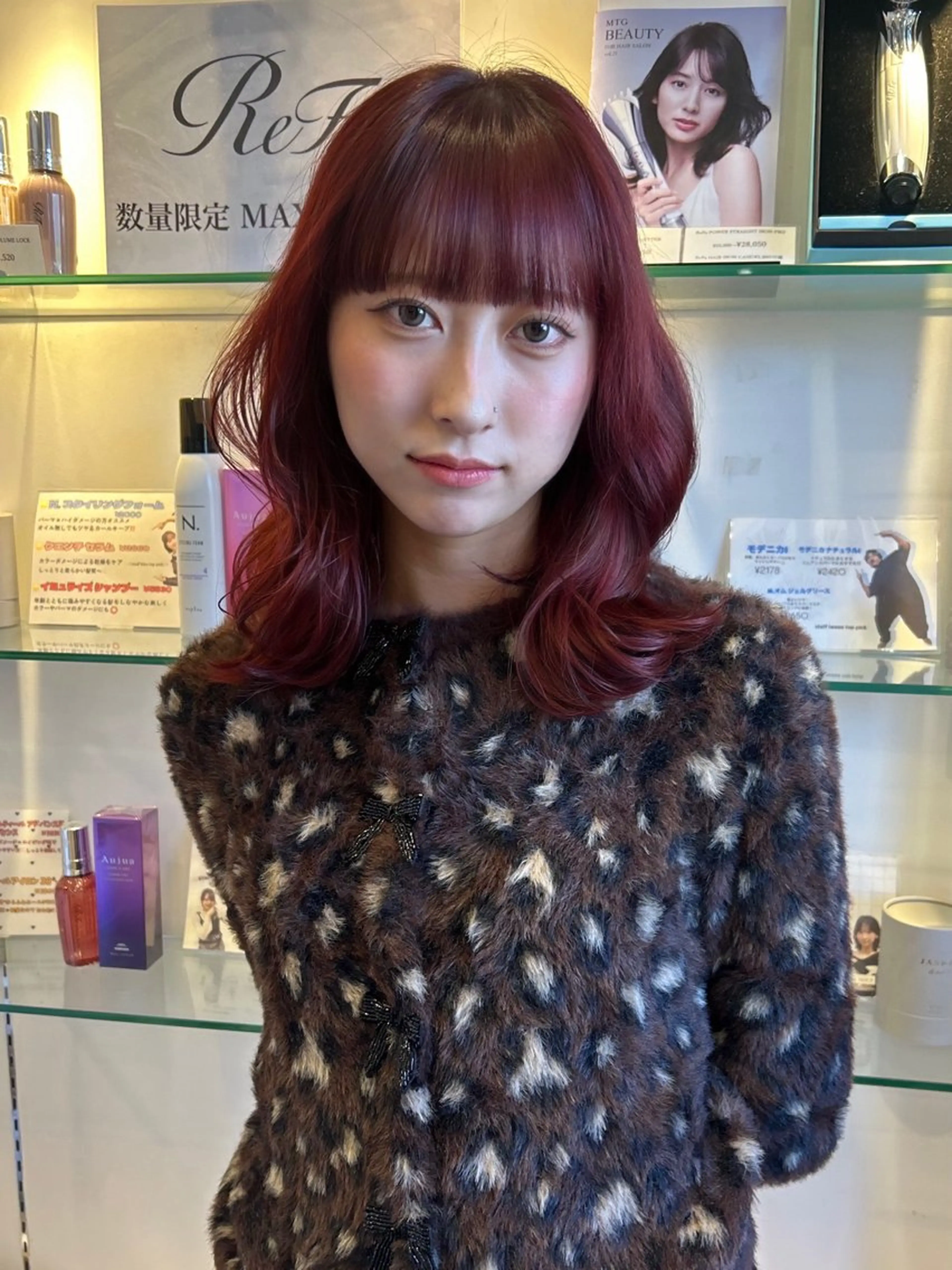 ミディアム 大谷美佳/レイヤー カット/ツヤ髪のヘアスタイル