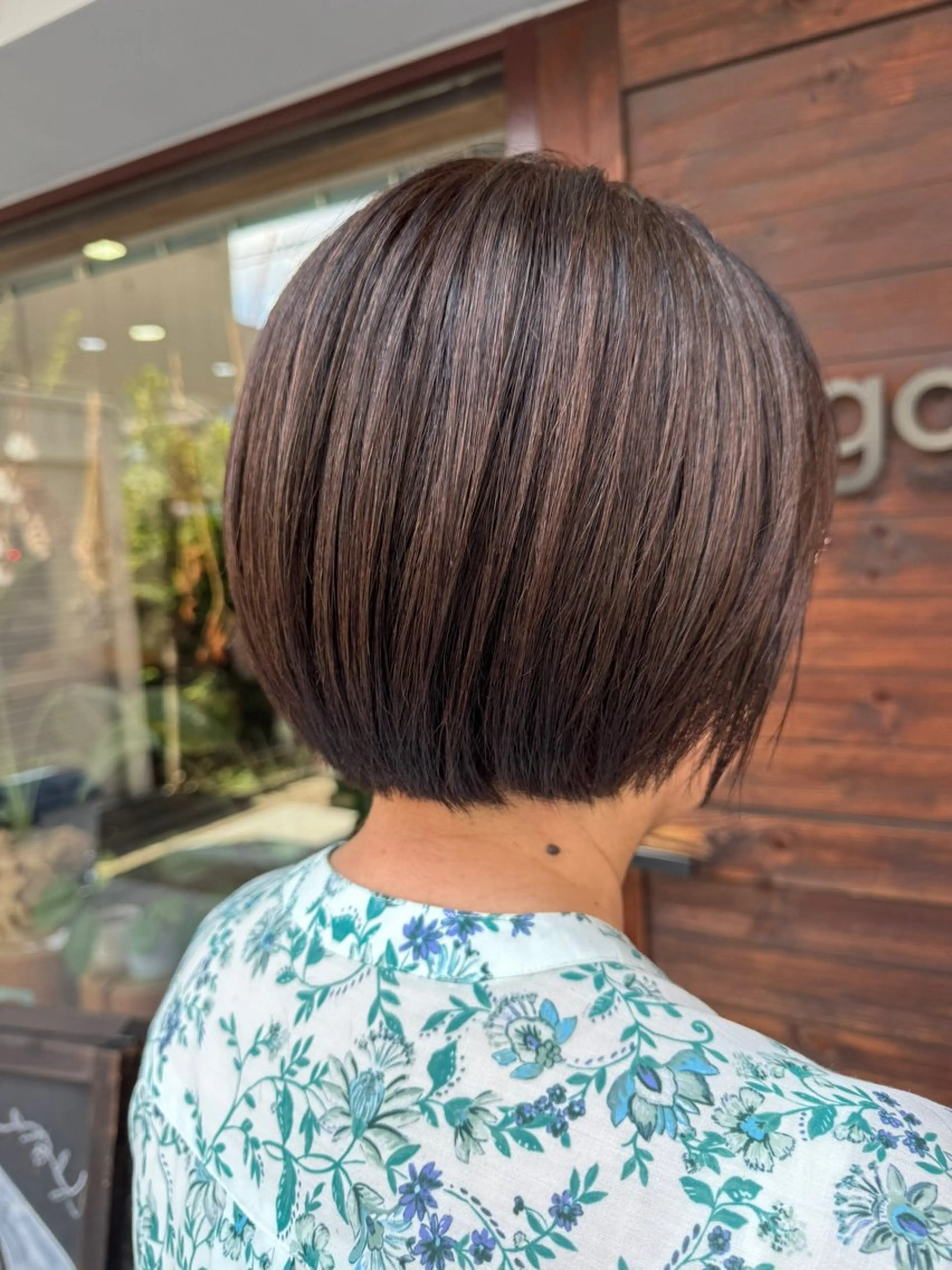 ショート 縮毛矯正 カット ヘアカラー タン ユカのヘアスタイル