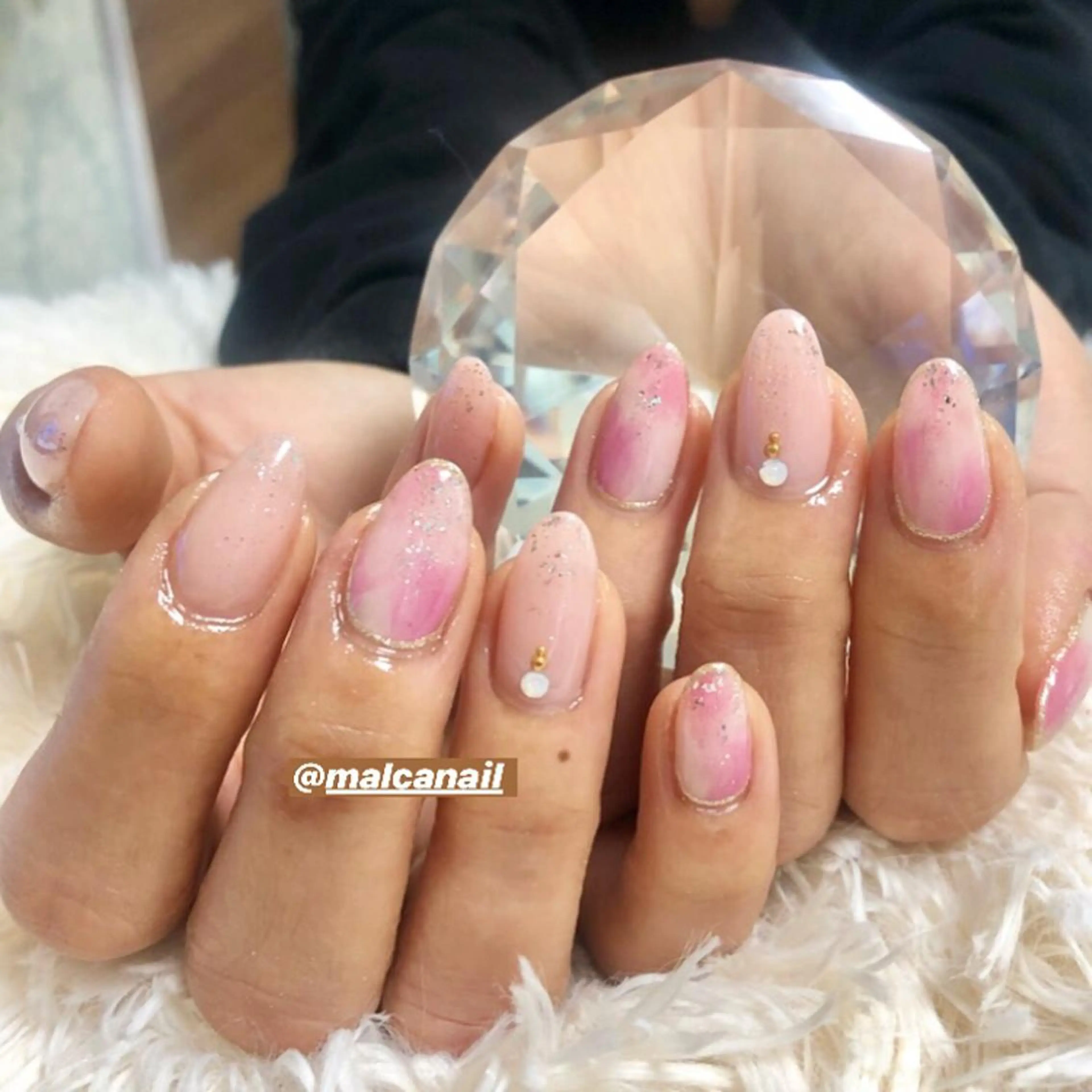 ミディアム カラー パーマ ヘアアレンジ キッズ ネイル マツエク・マツパ ハンドネイル MALCAnail(マルカネイル)所属・荒木 莉奈のネイルデザイン