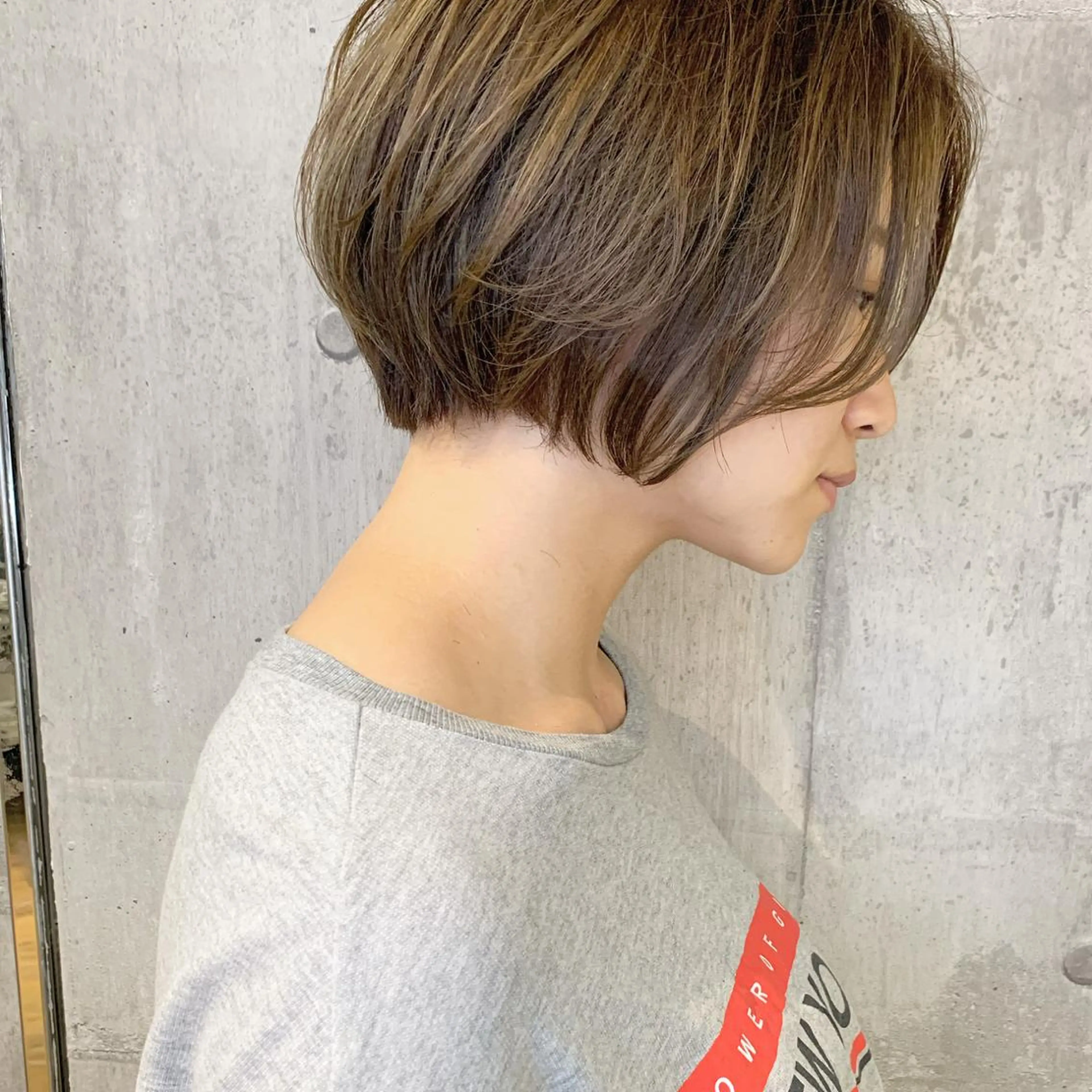 ショート カラー ベージュカラー ハイライトカラー ハイライト ﾊｲﾄｰﾝ/ｼｮｰﾄ 村上淳乃🐥のヘアスタイル