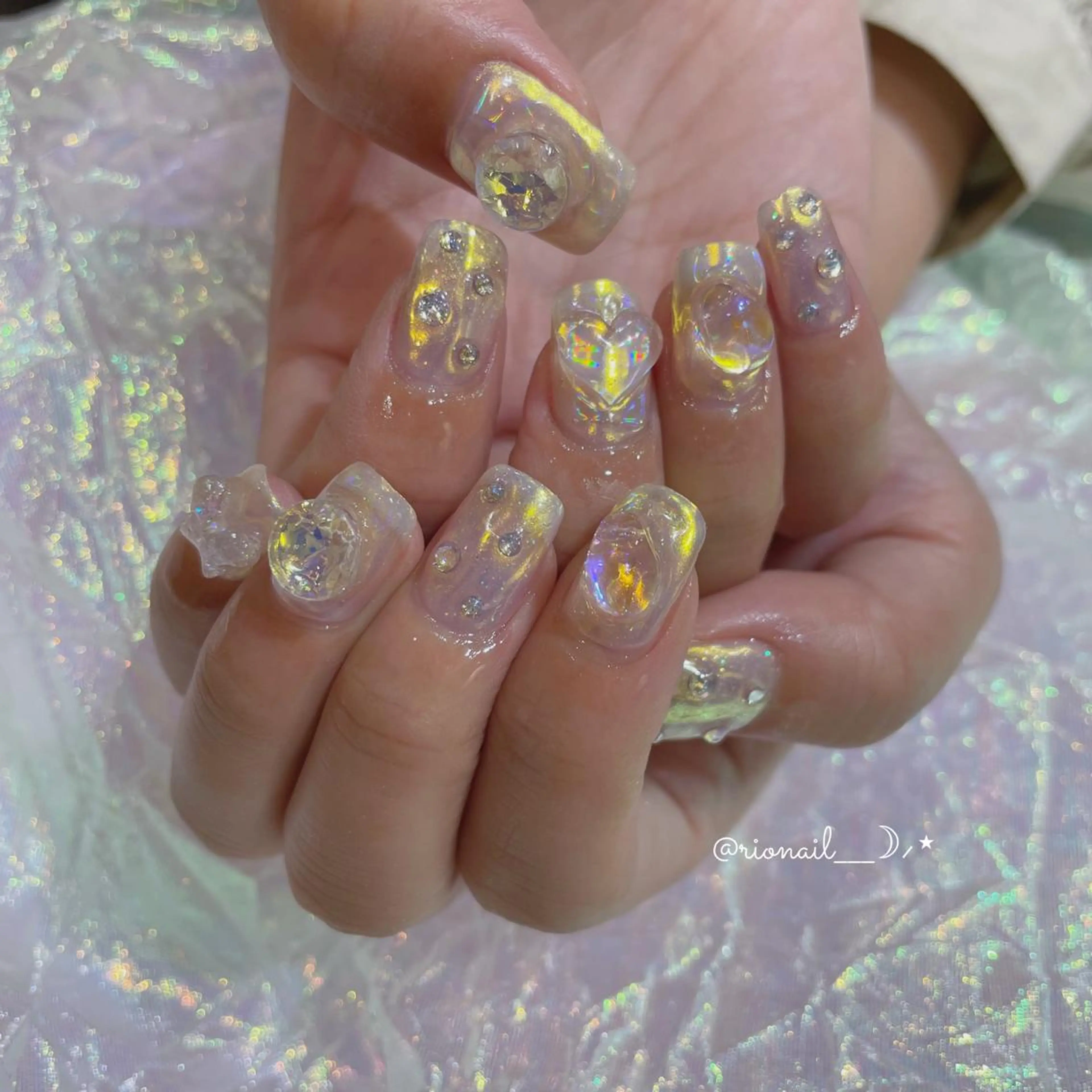 ネイル アートネイル 𝘙𝘪𝘰𝘯𝘢 ...🕯🤍のネイルデザイン