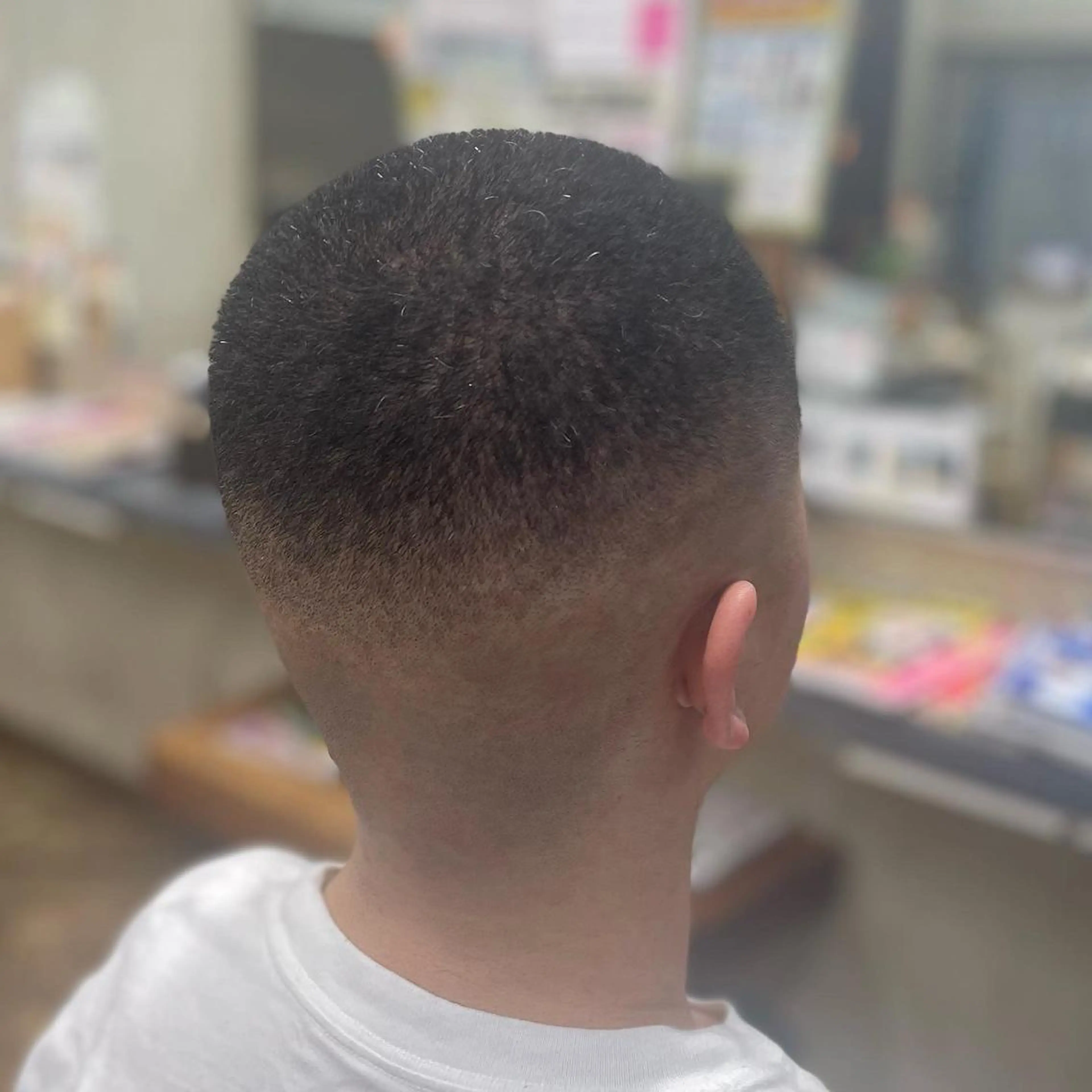ショート 海老原 コウのヘアスタイル