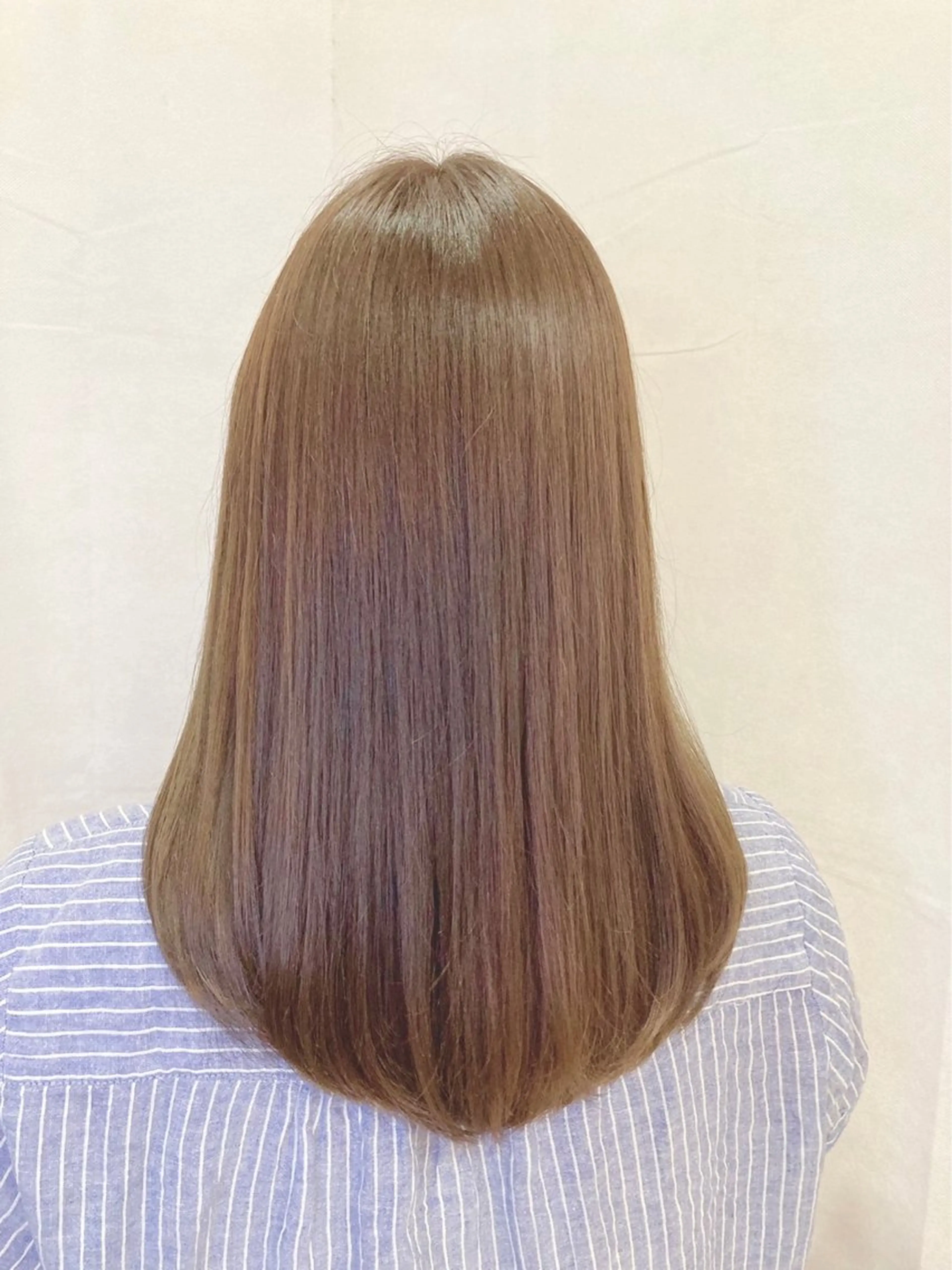 カラー YURA【髪質改善 /韓国レイヤー】のヘアスタイル