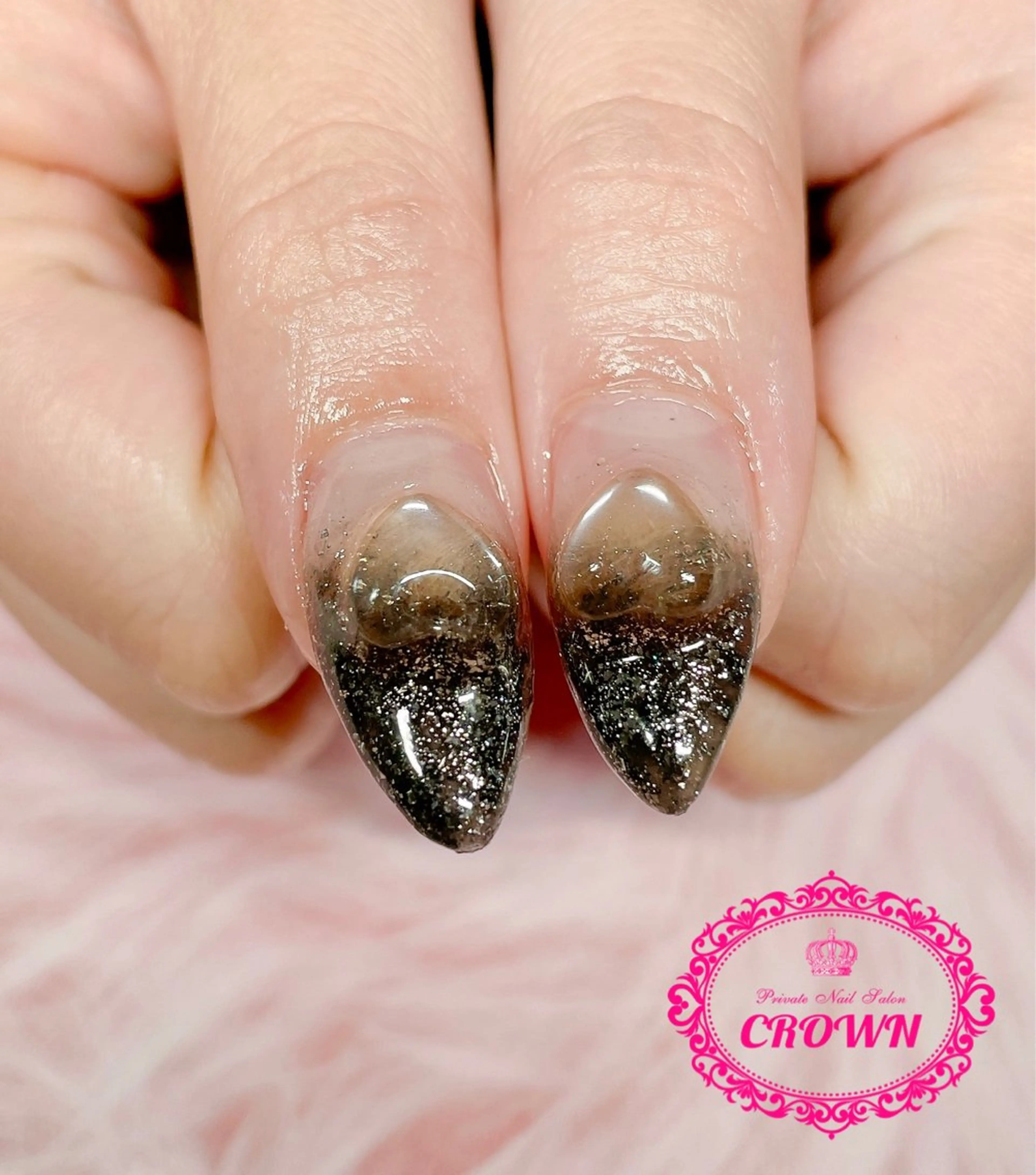 ネイル CROWN プライベートサロンのネイルデザイン