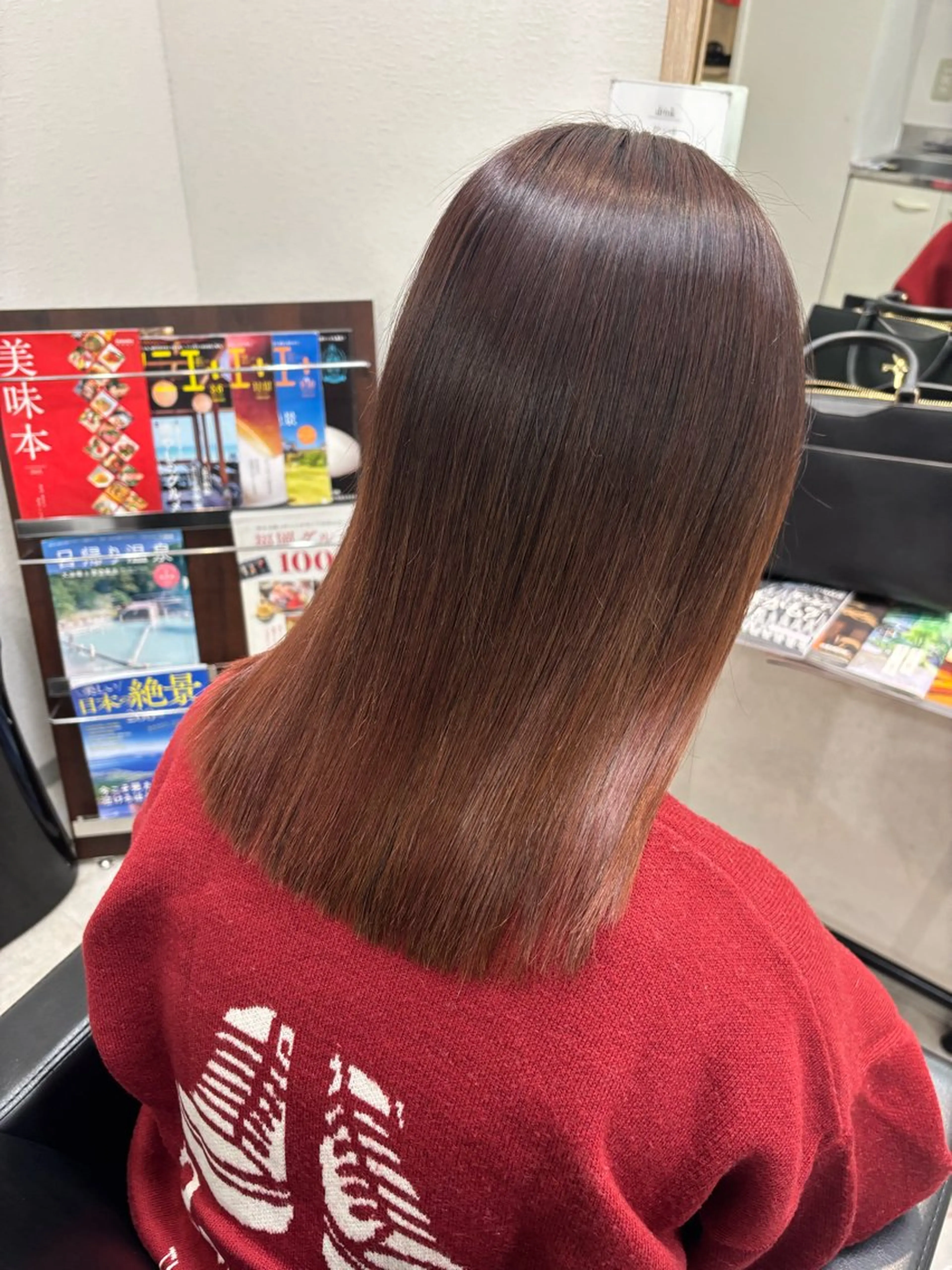 ハイライト オンカラー (ブリーチ１回) カット込みの写真